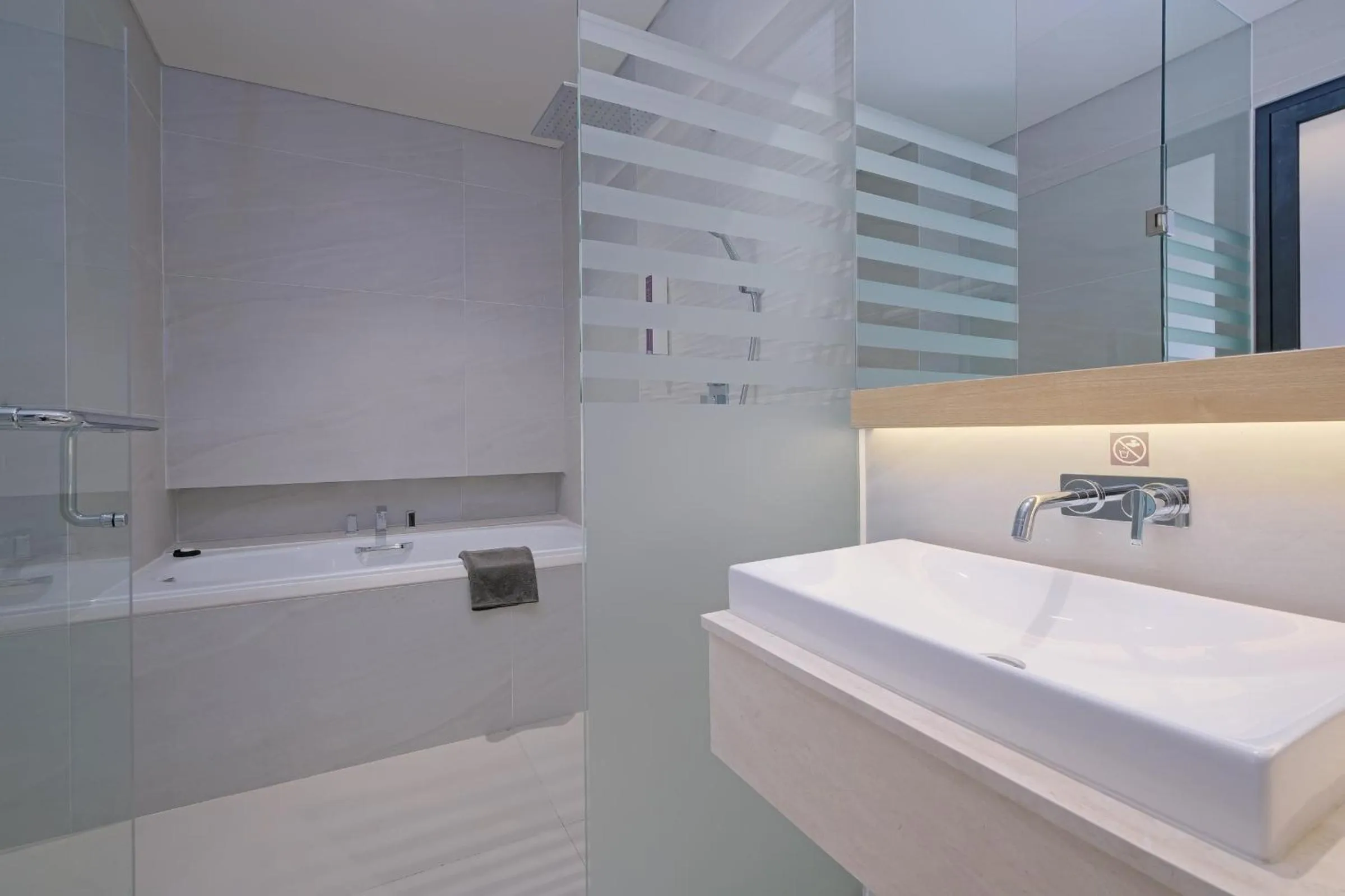 Bath in Quest Prime Pemuda - Semarang