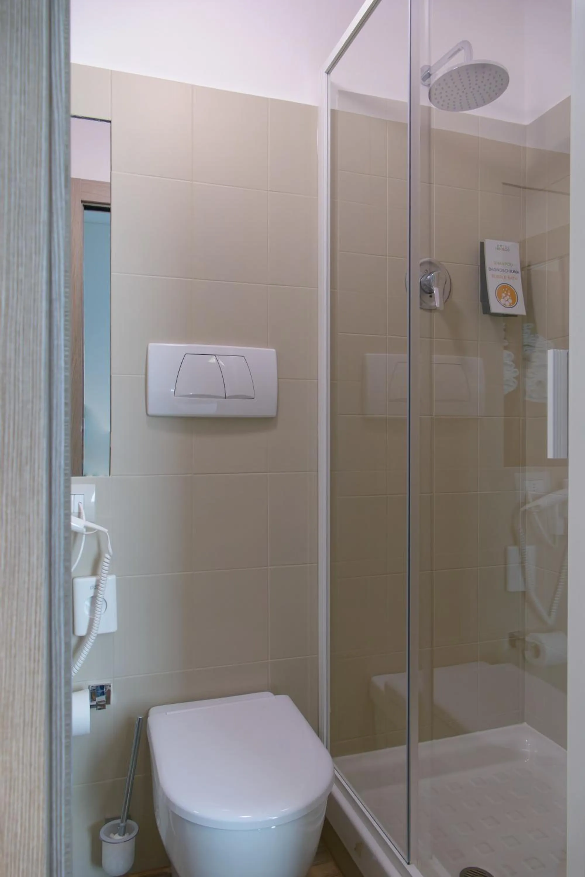 Bathroom in Hotel Nologo