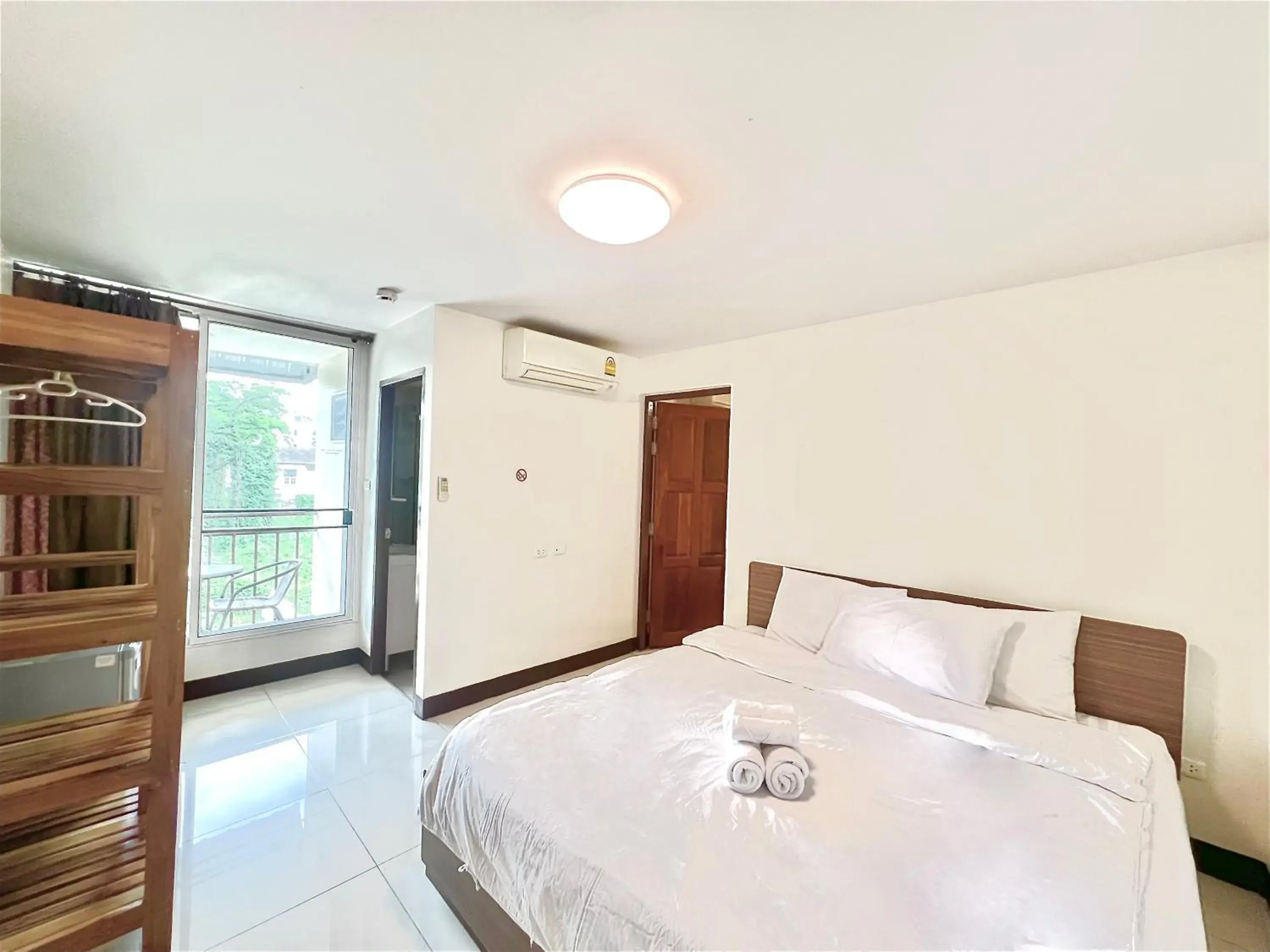 Economy Double or Twin Room in Bloom Guesthouse Economy Double or Twin Room in Bloom Guesthouse