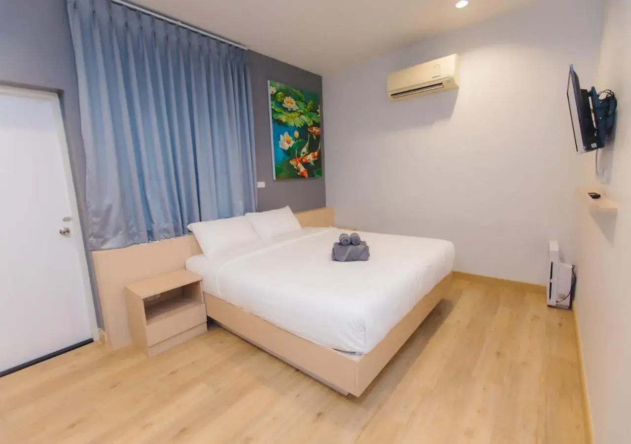 Deluxe King Room in Bloom Guesthouse Deluxe King Room in Bloom Guesthouse