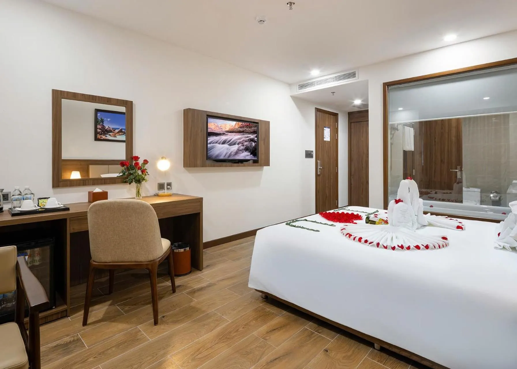 Bed in Miracle Luxury Nha Trang