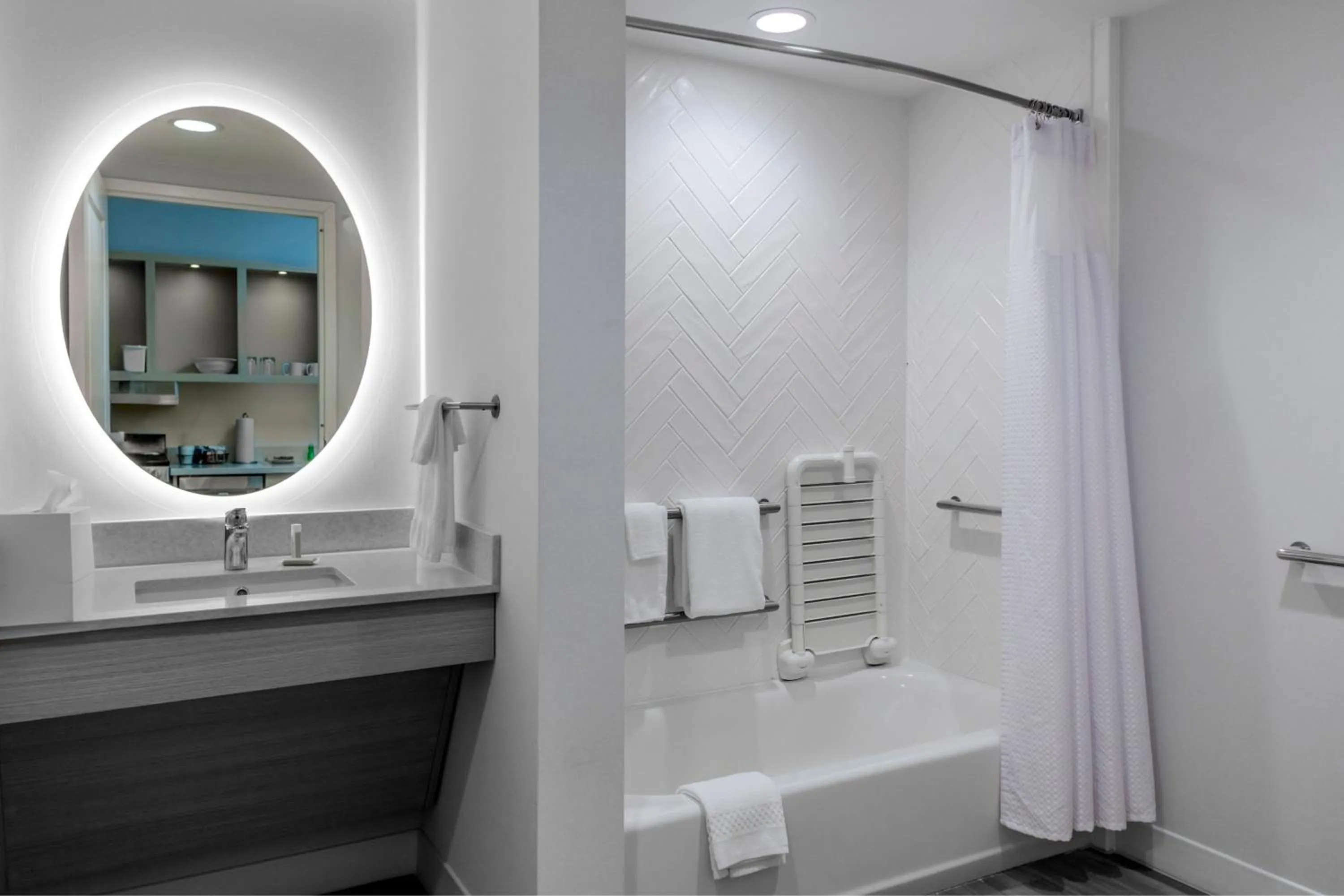 Bathroom in TownePlace Suites by Marriott Chesterfield