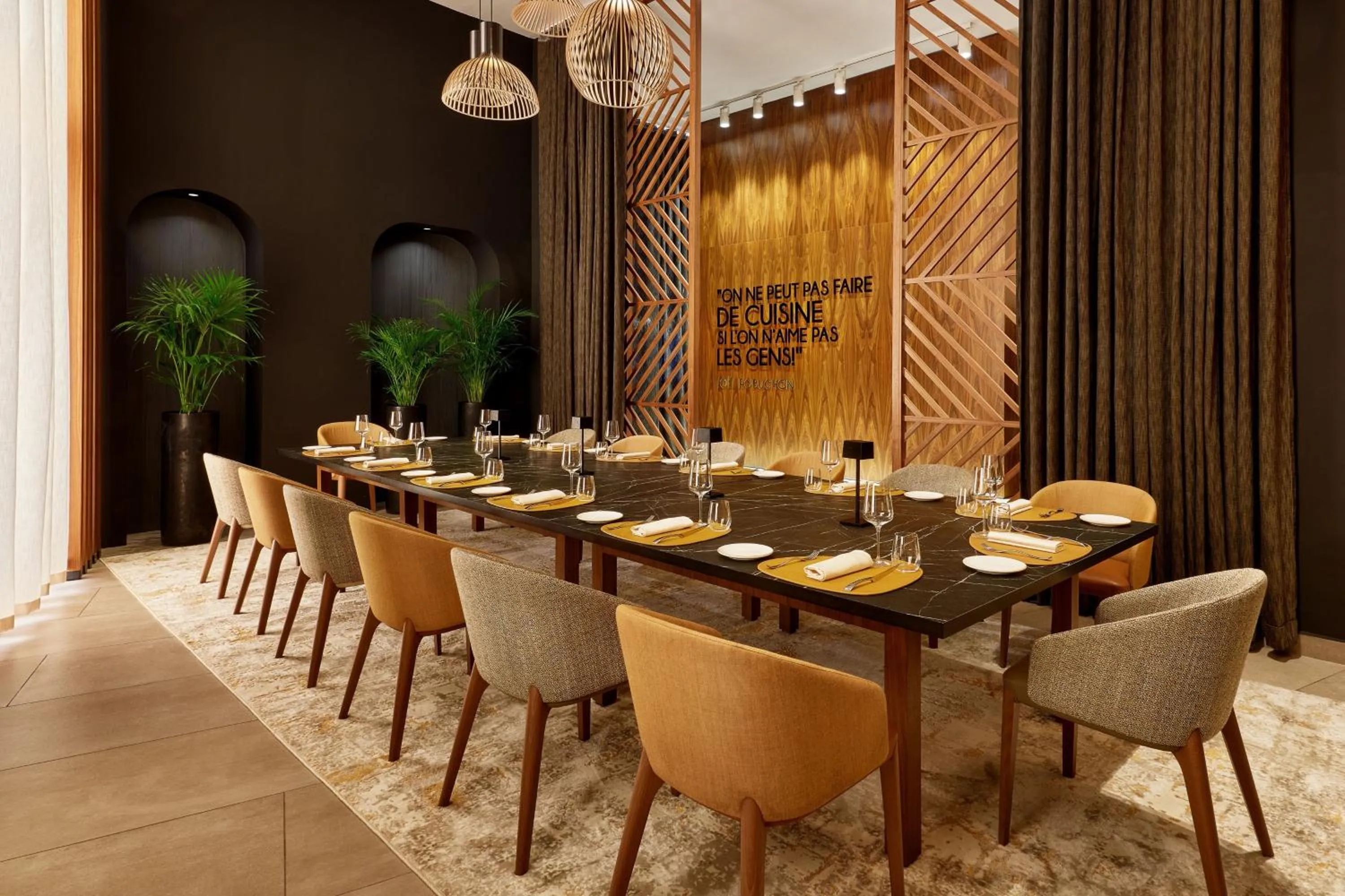 Restaurant/places to eat in Rabat Marriott Hotel