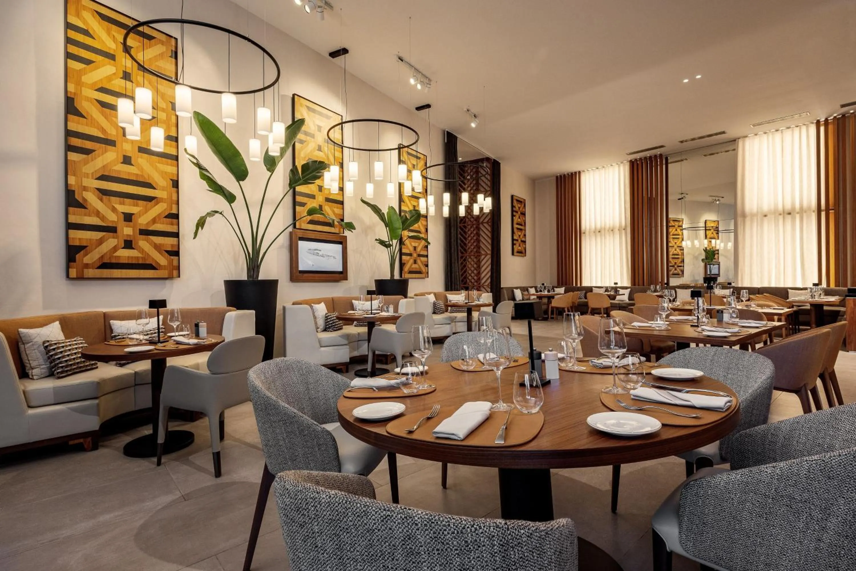 Restaurant/places to eat in Rabat Marriott Hotel