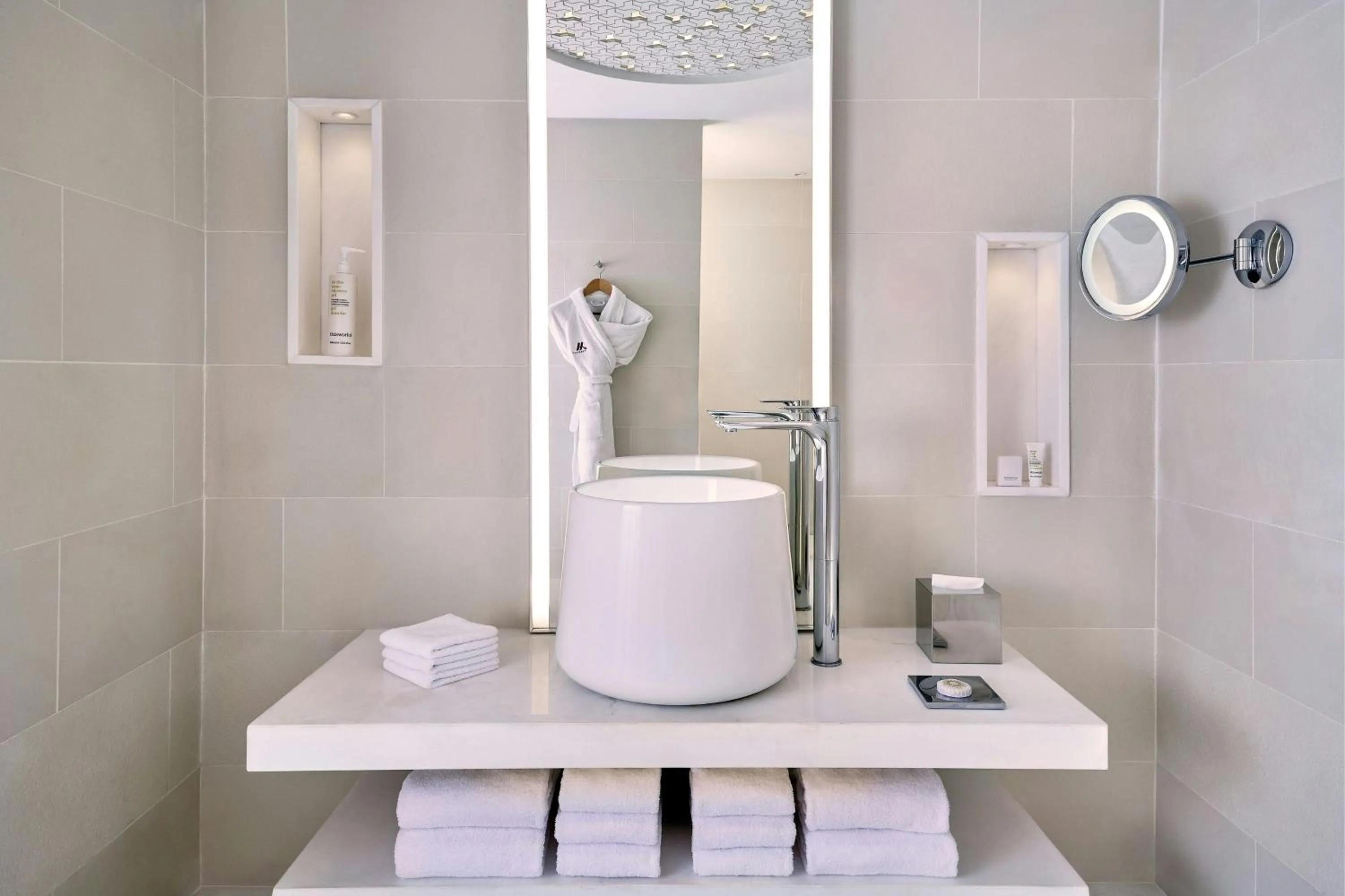 Swimming pool in Rabat Marriott Hotel