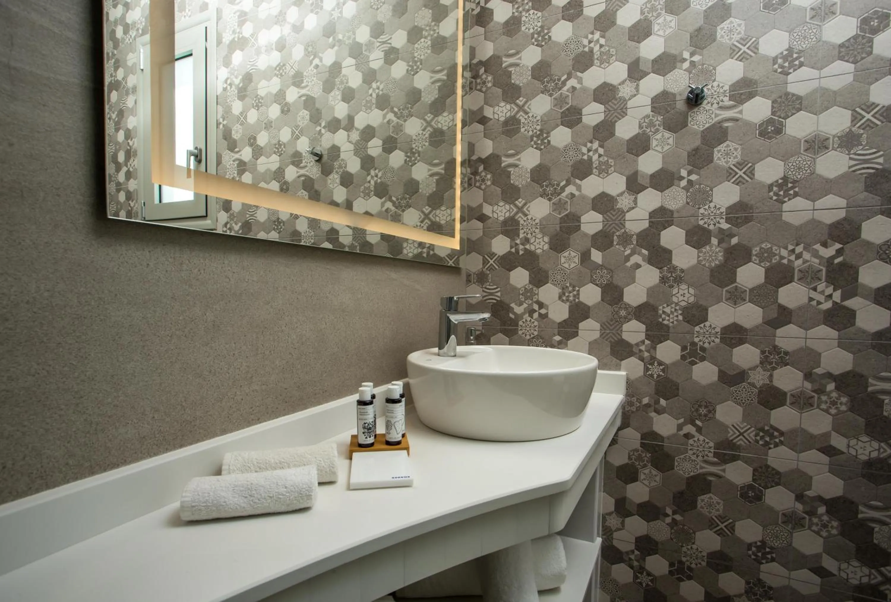 Bathroom in Hollywood Inn Faliraki - Adults Only