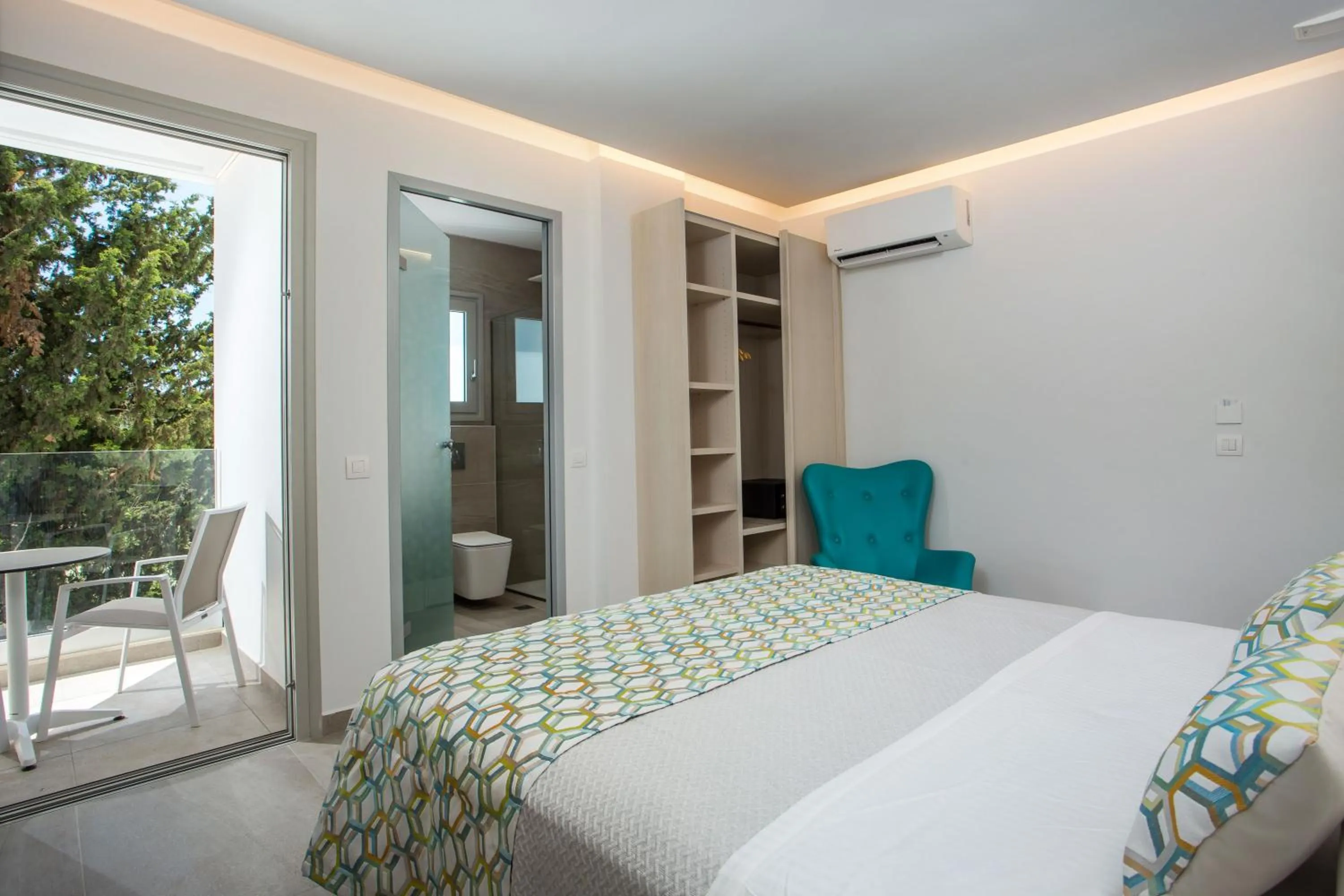 Bed in Hollywood Inn Faliraki - Adults Only