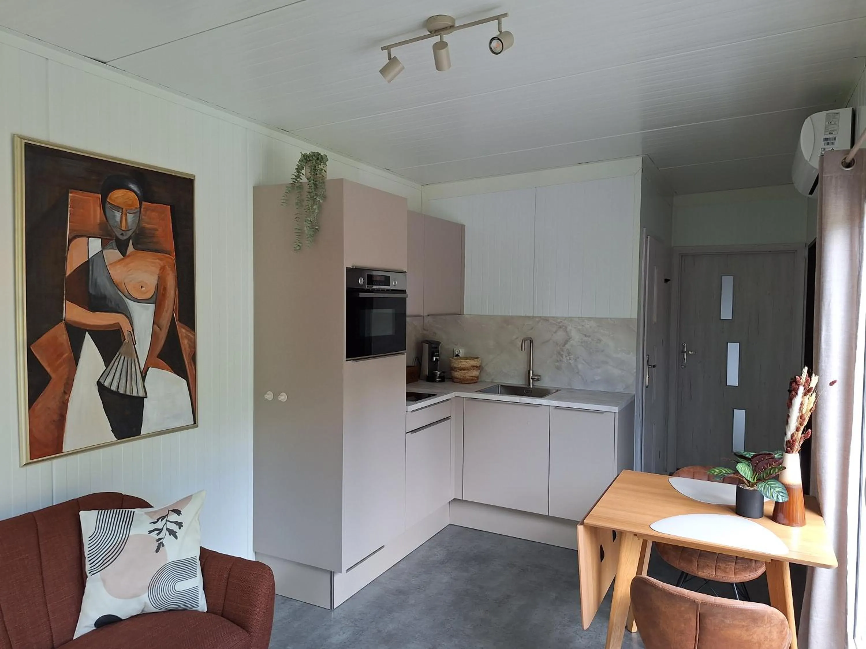 kitchen in B&B Vierlingsbeek, Appartement en tuin-chalets