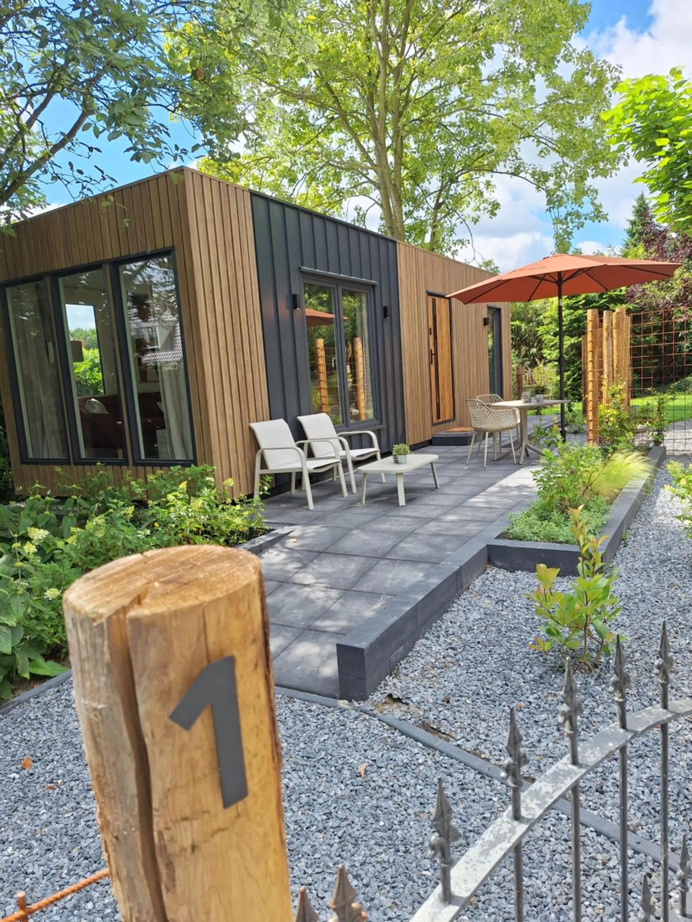 Property building in B&B Vierlingsbeek, Appartement en tuin-chalets