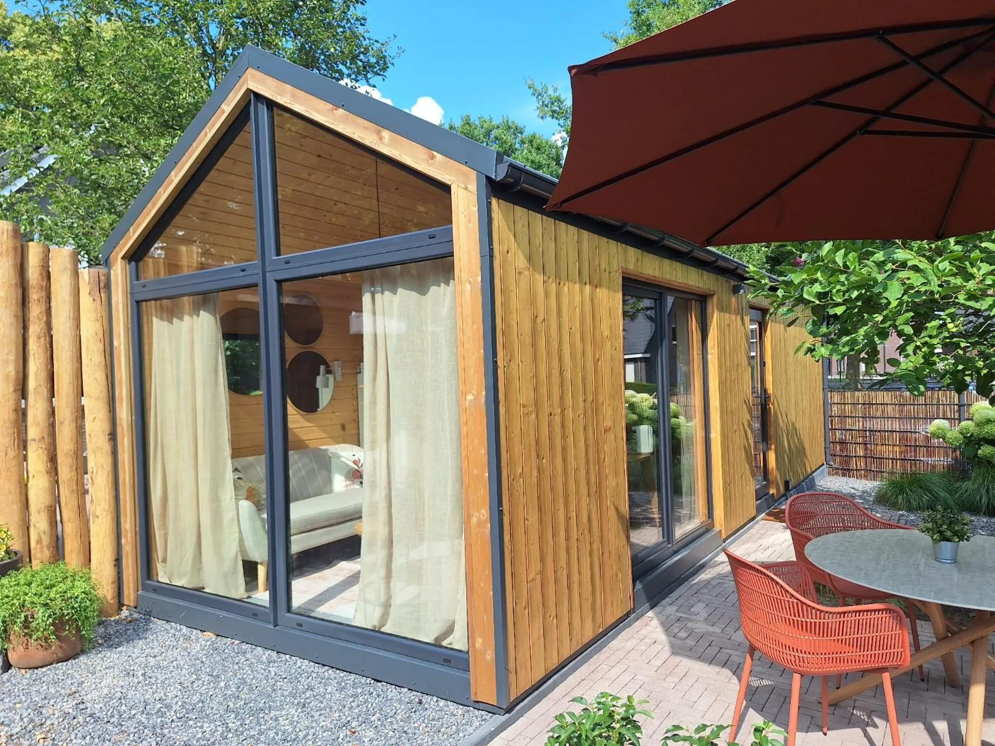 B&B Vierlingsbeek, Appartement en tuin-chalets