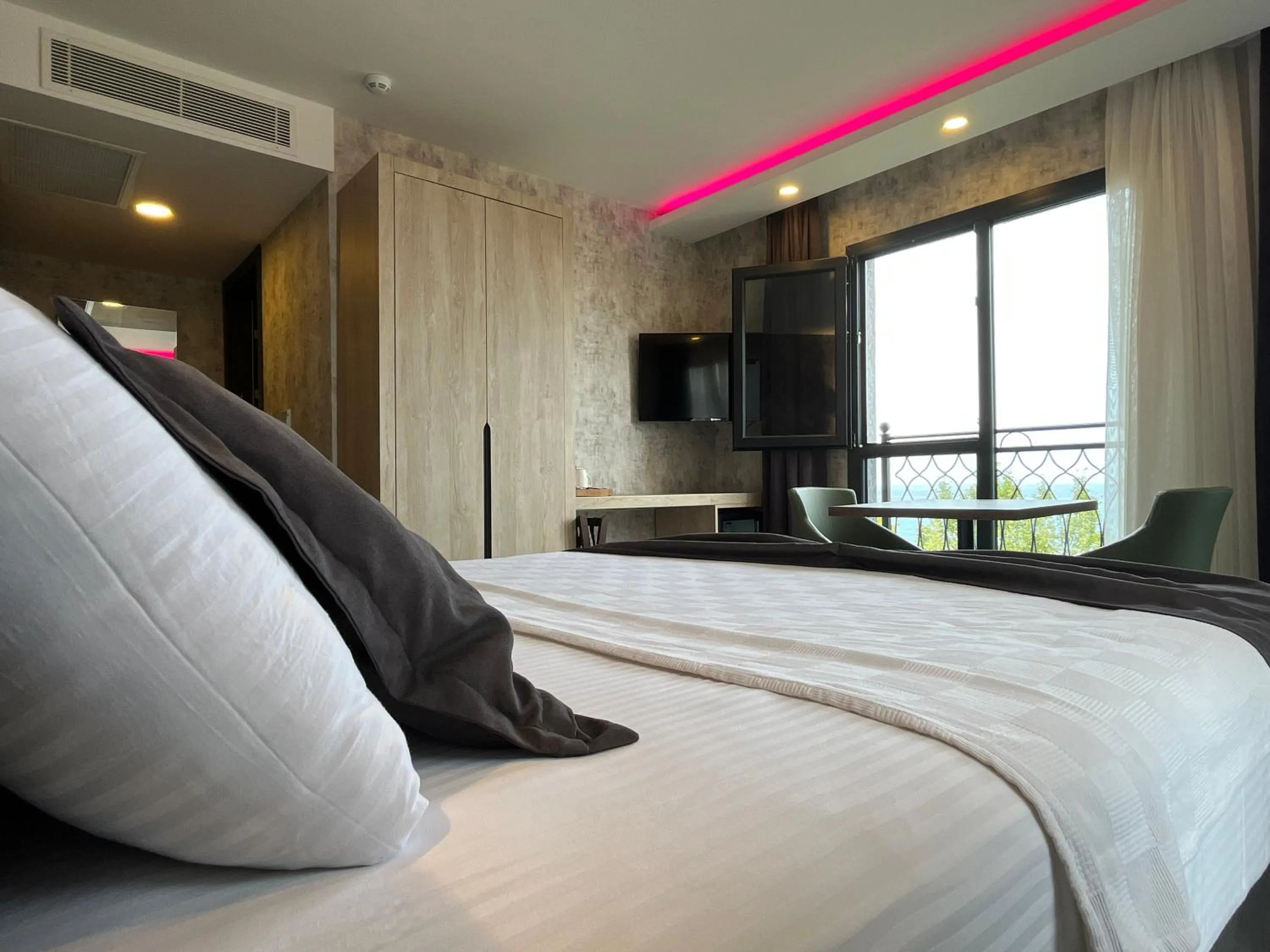 Bed in Avni Bey Otel