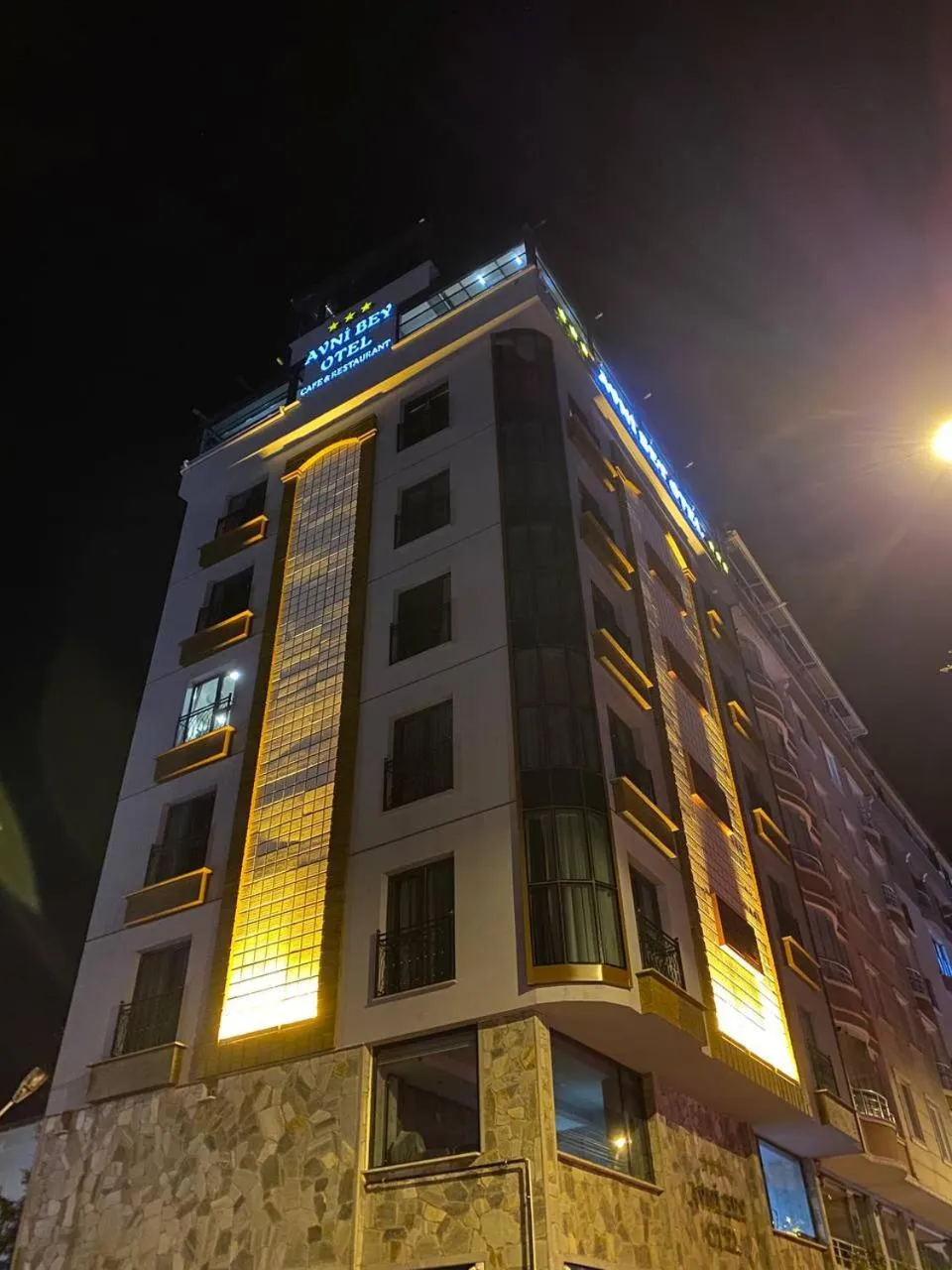 Property building in Avni Bey Otel