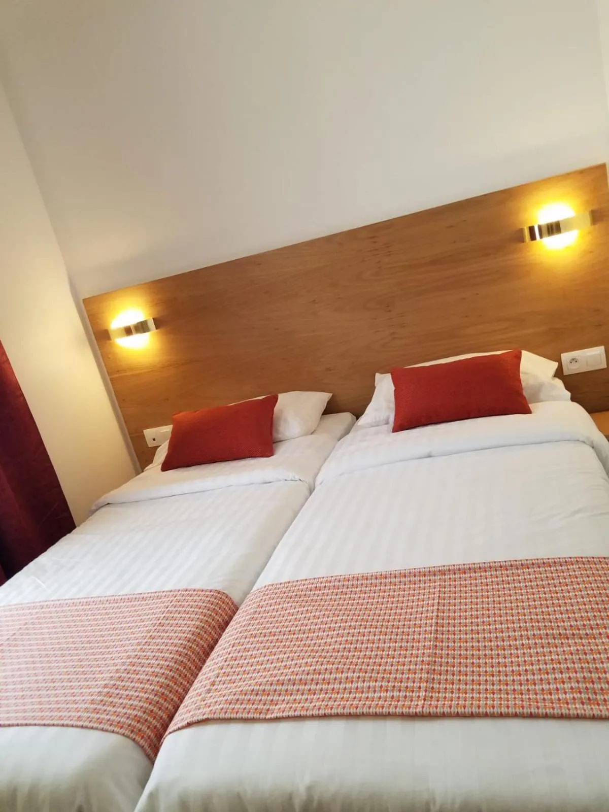 City view, Bed in Dupleix Hotel