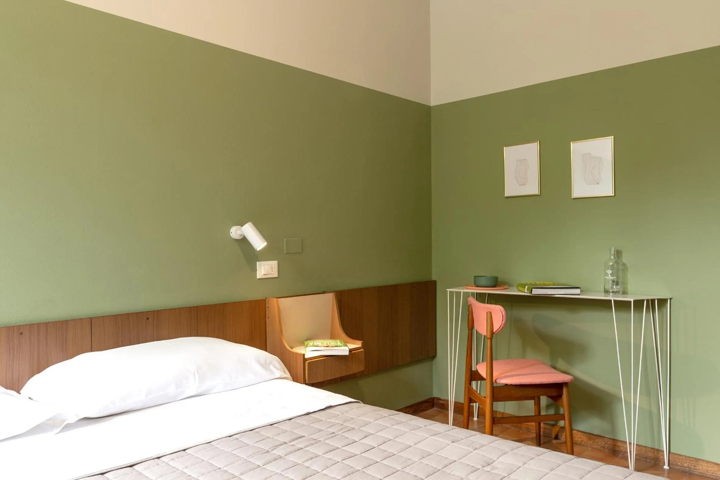 Decorative detail, Bed in Hotel Millepini