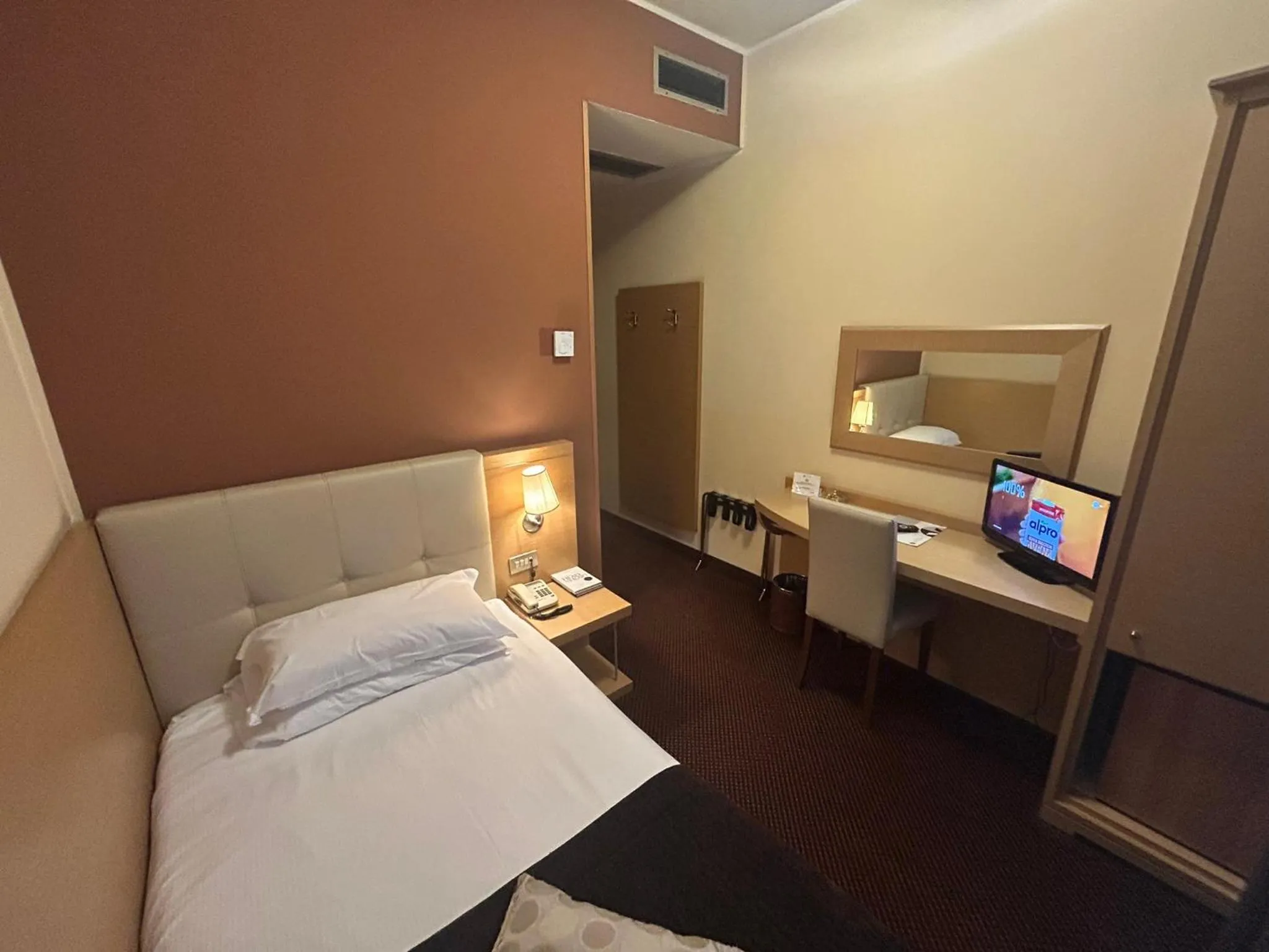 Bed in Hotel Vittoria