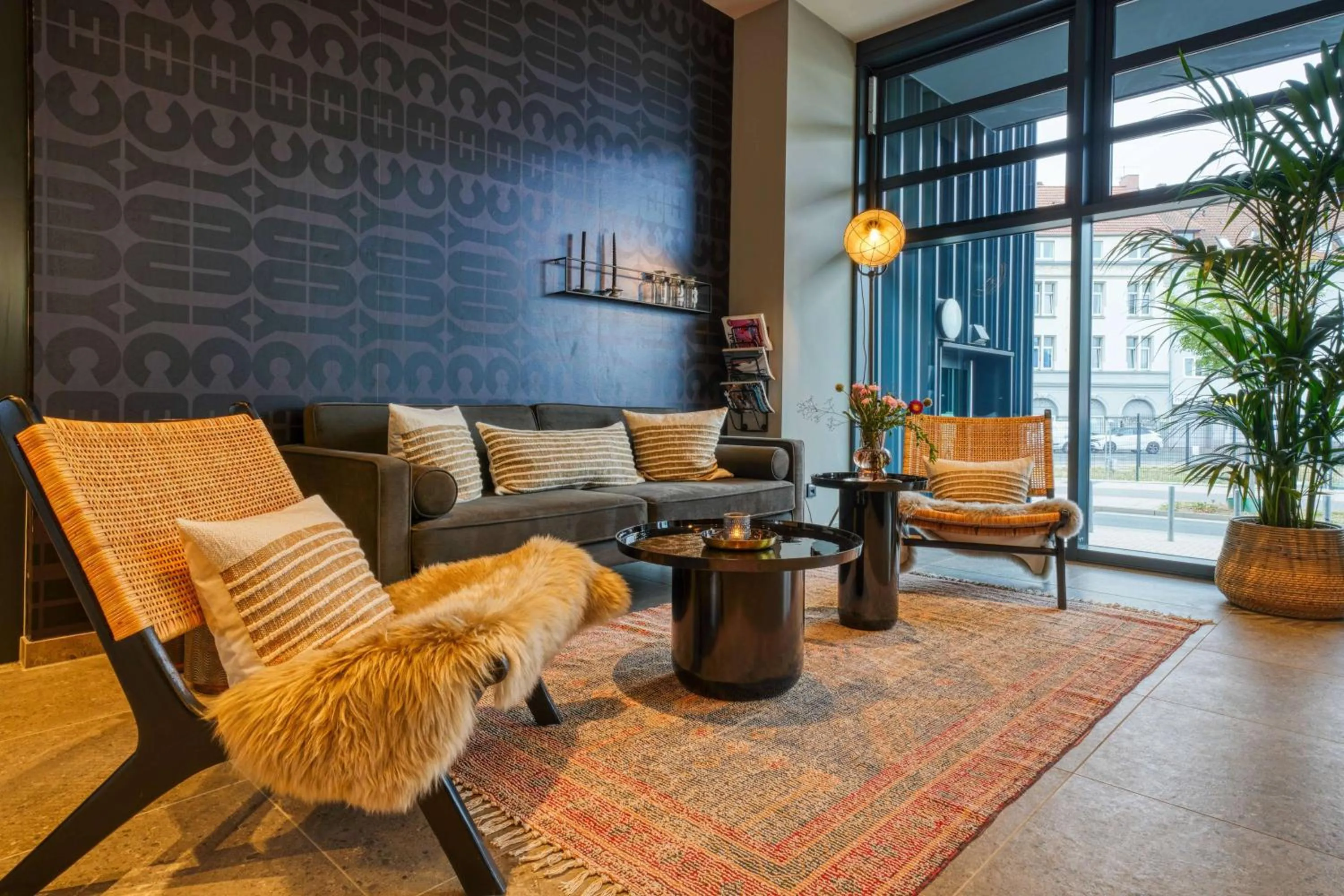 Lobby or reception in Vienna House Easy by Wyndham Hannover City