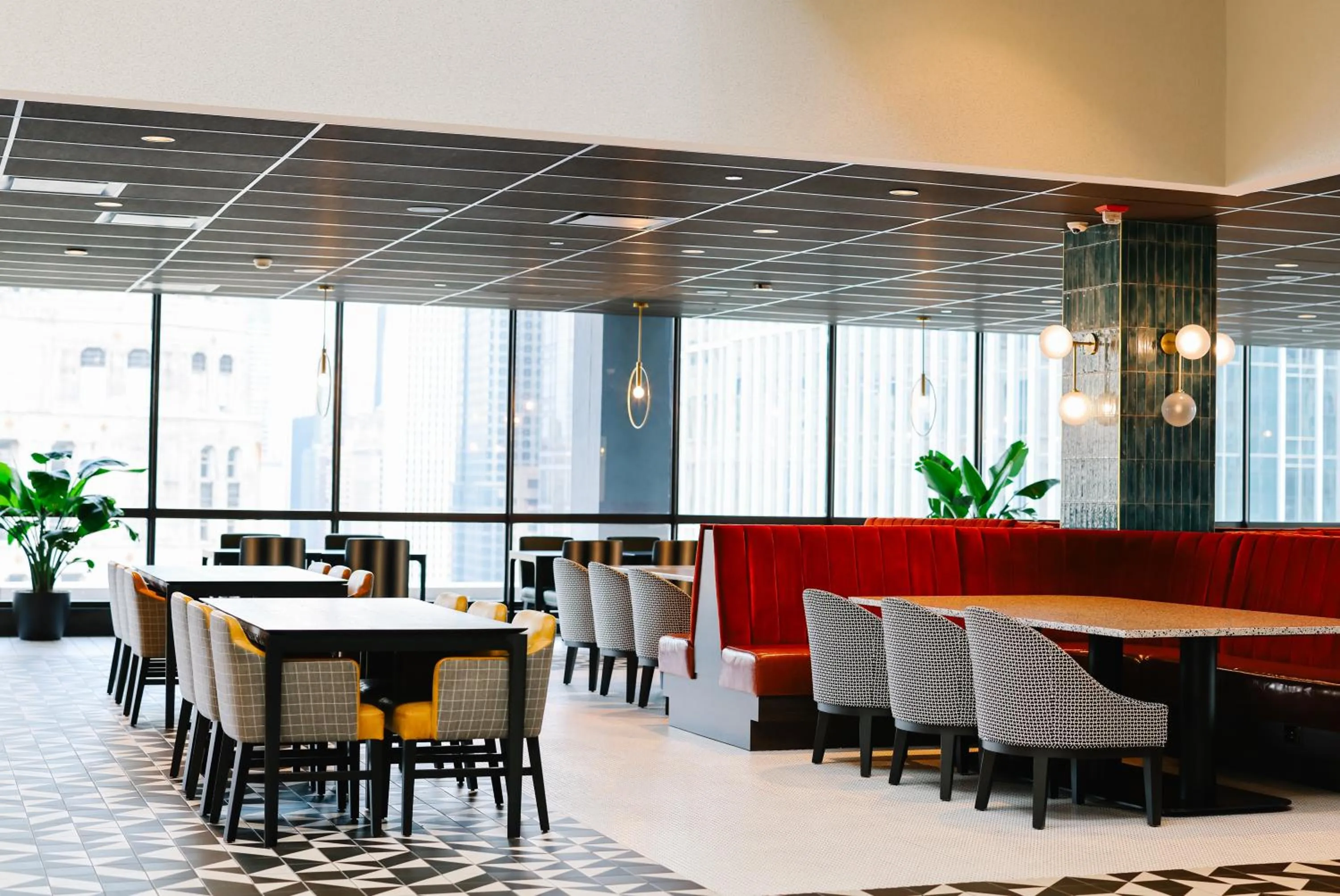 Restaurant/places to eat in voco Chicago Downtown - Riverwalk by IHG