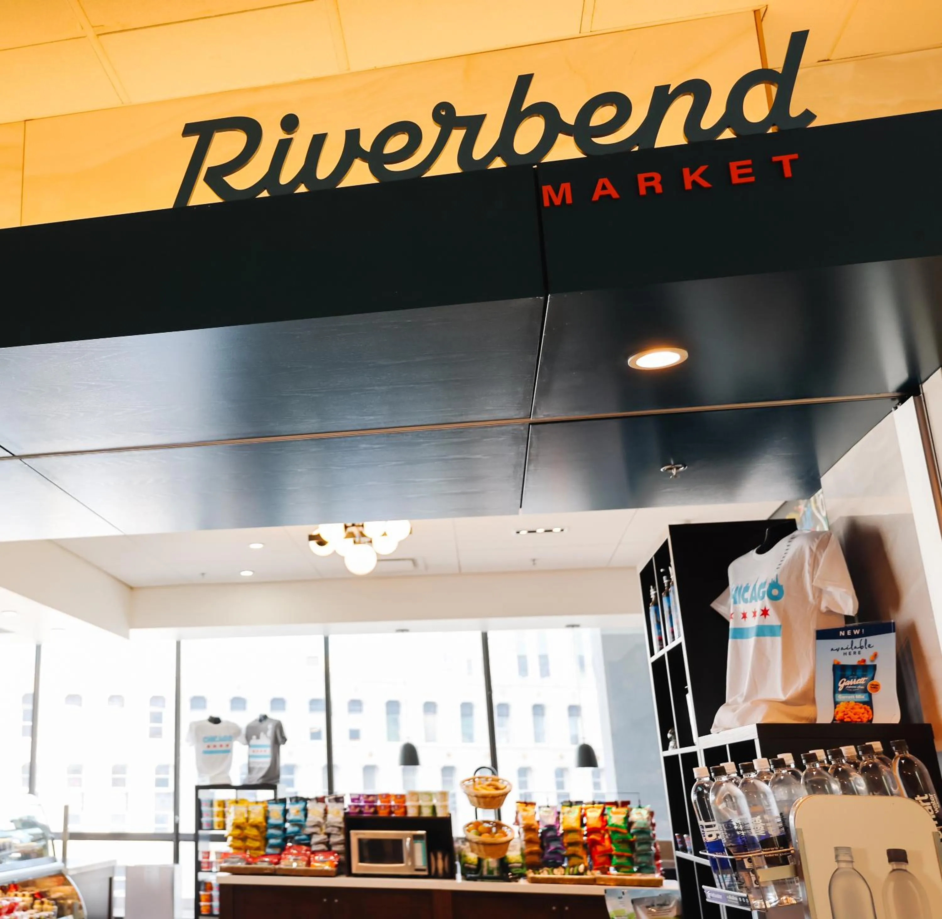 On-site shops in voco Chicago Downtown - Riverwalk by IHG