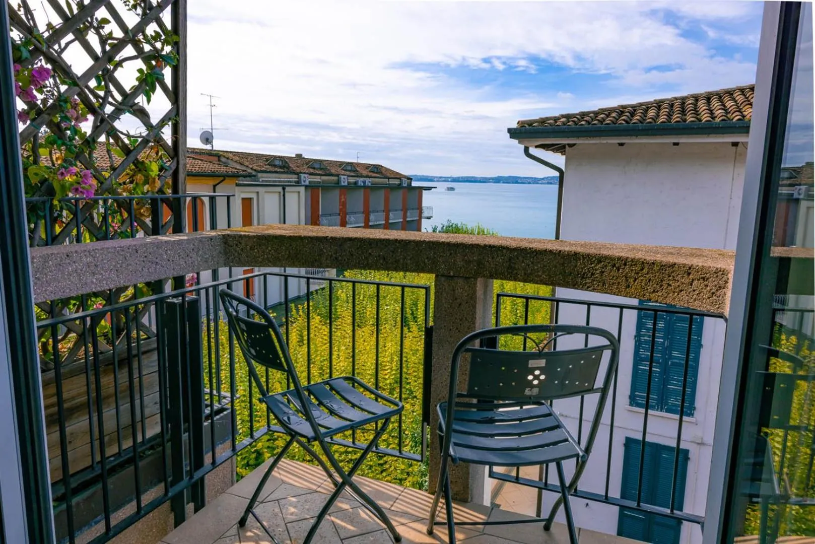 Spring in Hotel Mavino