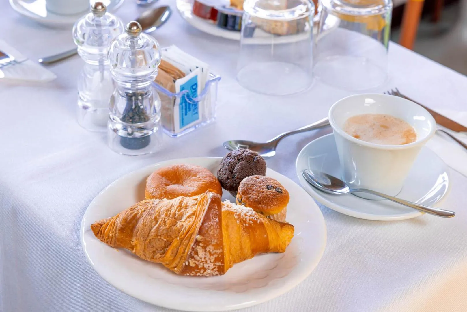 Breakfast in Hotel Mavino