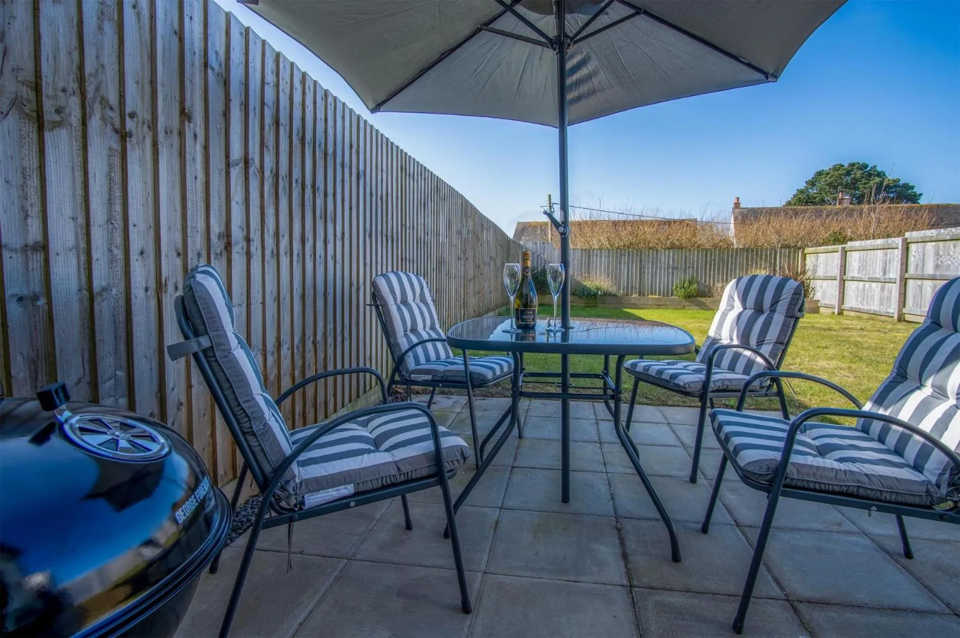 Floor plan in Johnnys Cove - 2 Bedroom Holiday Home - New Hedges