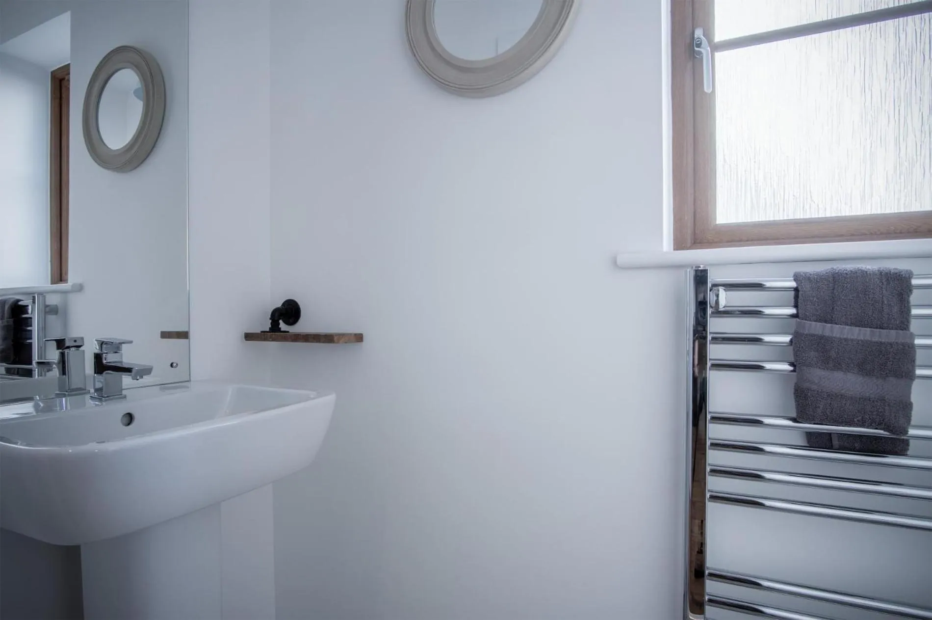 Floor plan in Johnnys Cove - 2 Bedroom Holiday Home - New Hedges