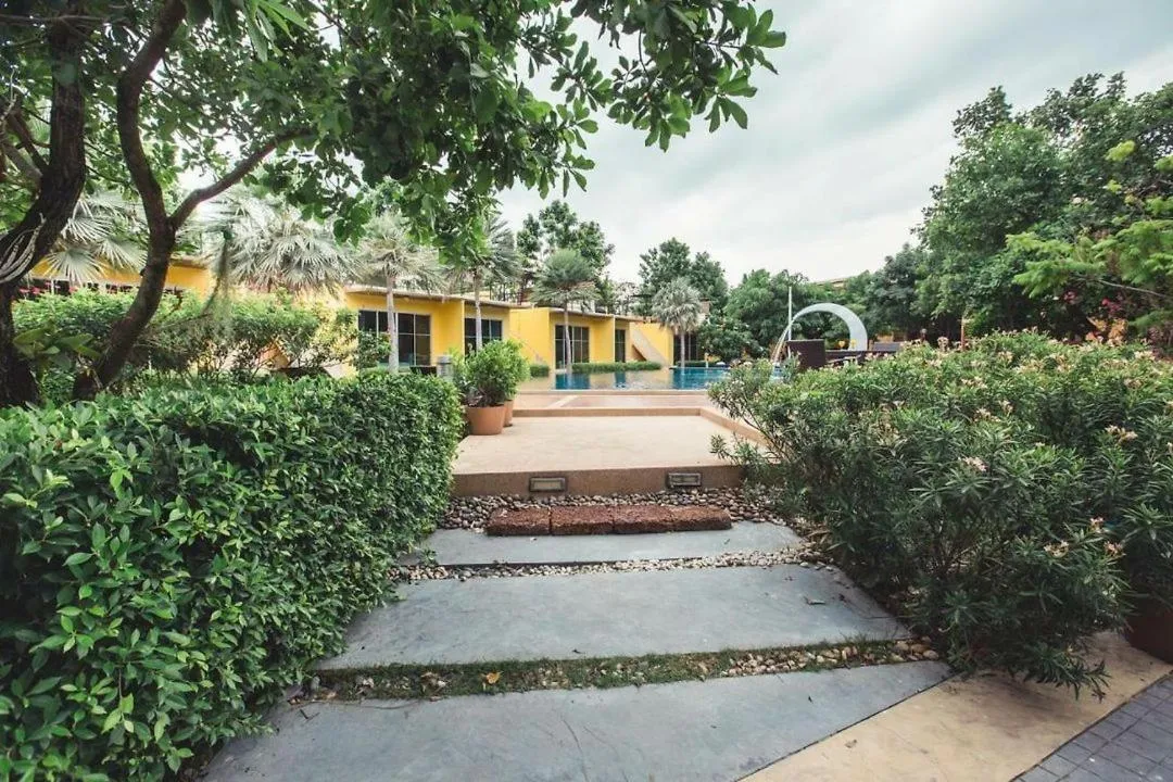 BANGKOK.GRAND.RESORT