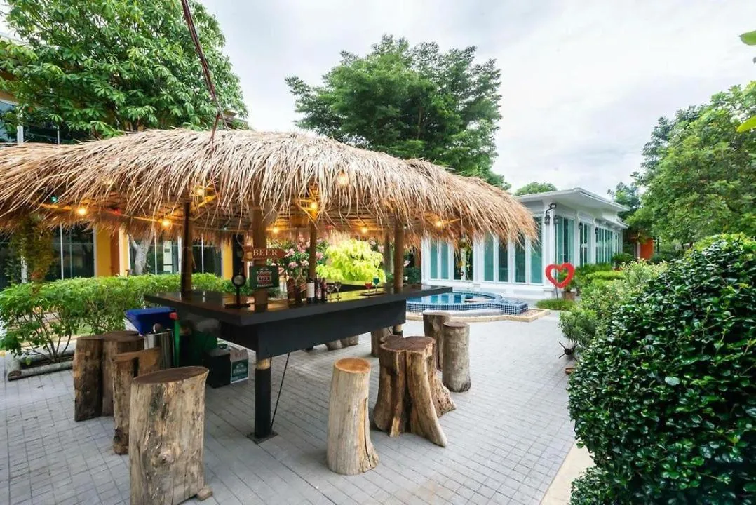 BANGKOK.GRAND.RESORT