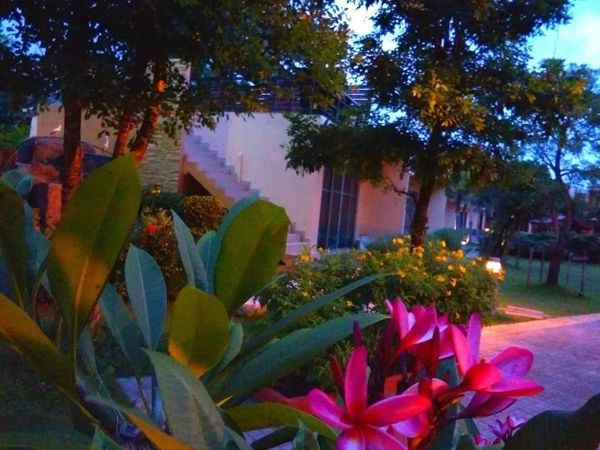 BANGKOK.GRAND.RESORT