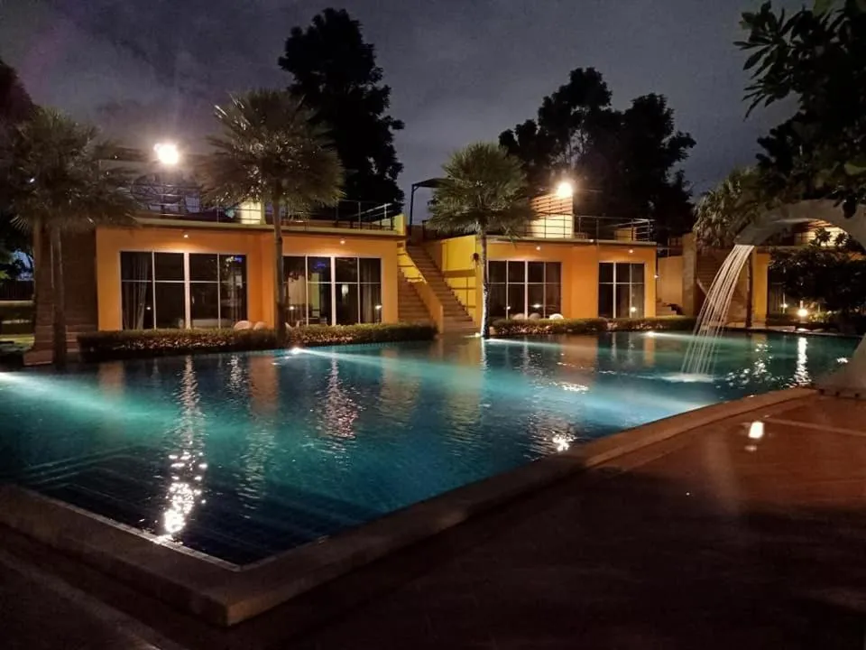 BANGKOK.GRAND.RESORT