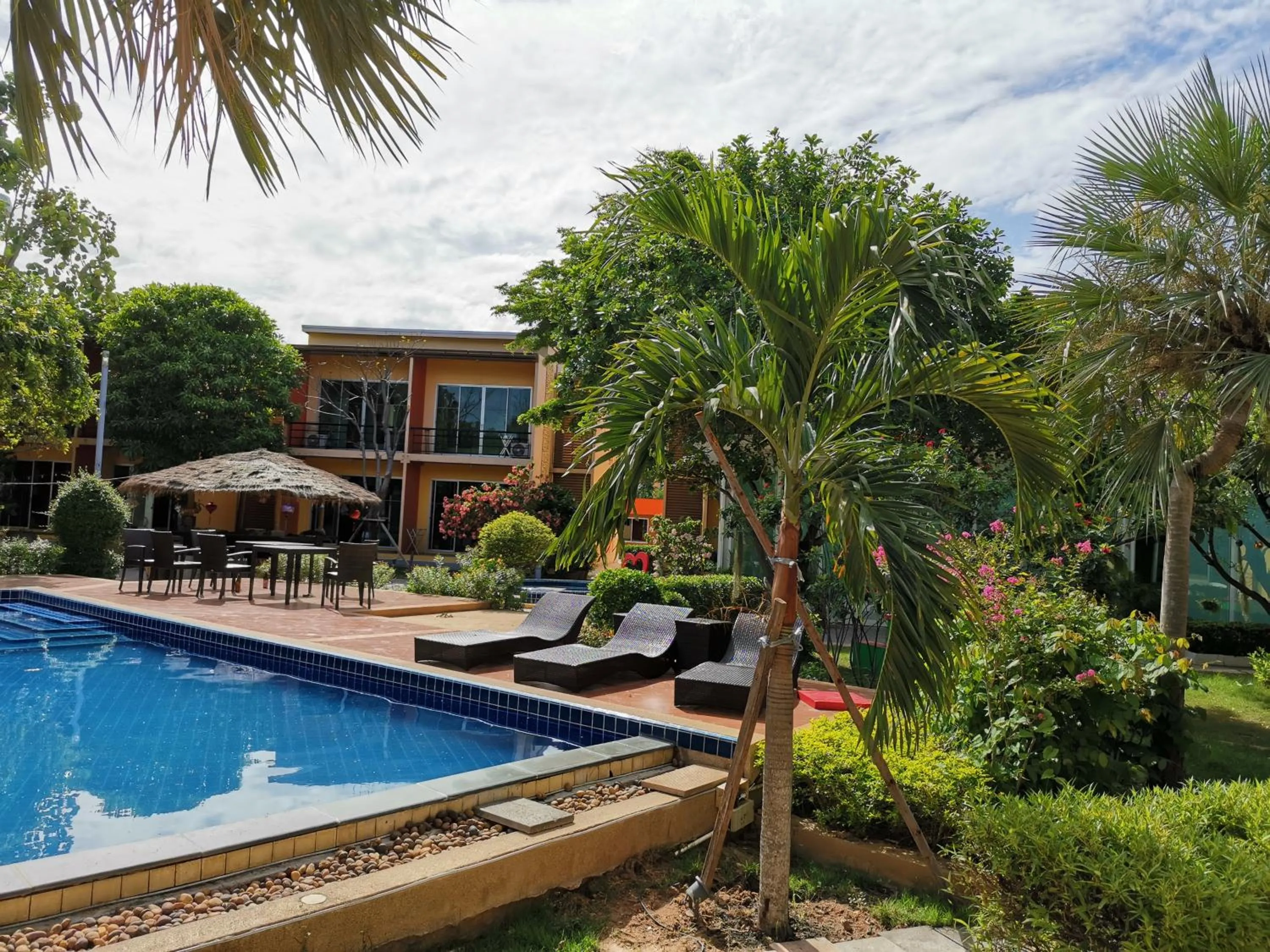 BANGKOK.GRAND.RESORT