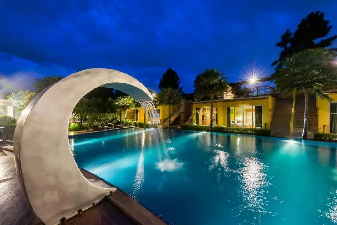 BANGKOK.GRAND.RESORT