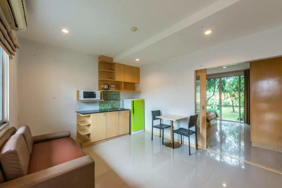 Kitchen or kitchenette in BANGKOK.GRAND.RESORT