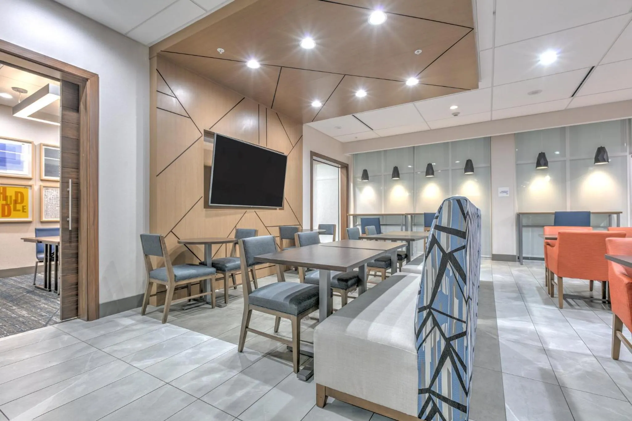 Restaurant/places to eat in HOLIDAY INN EXPRESS & SUITES DALLAS PLANO NORTH by IHG