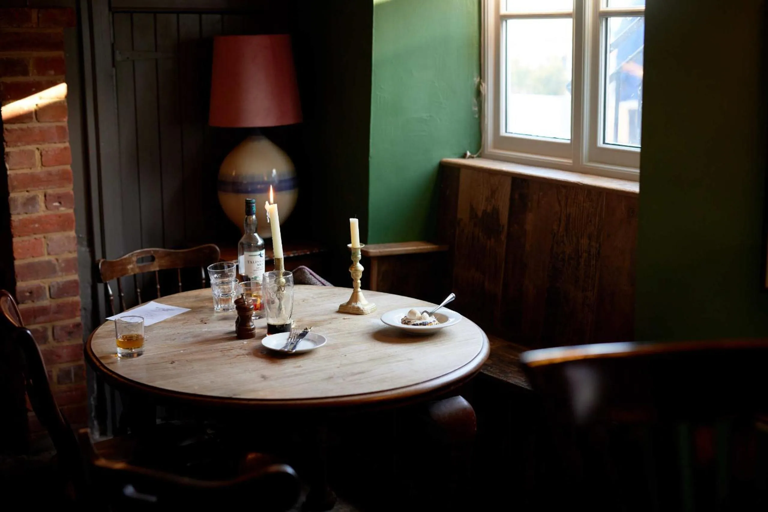 Food and drinks in The Bell & Crown