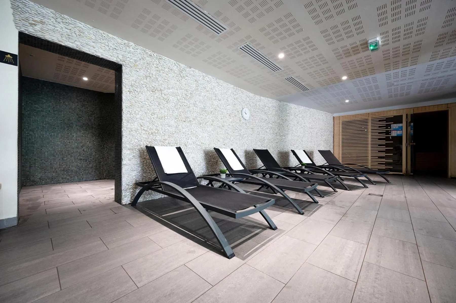 Swimming pool in Nemea Appart Hotel Les Hauts de Milady Biarritz