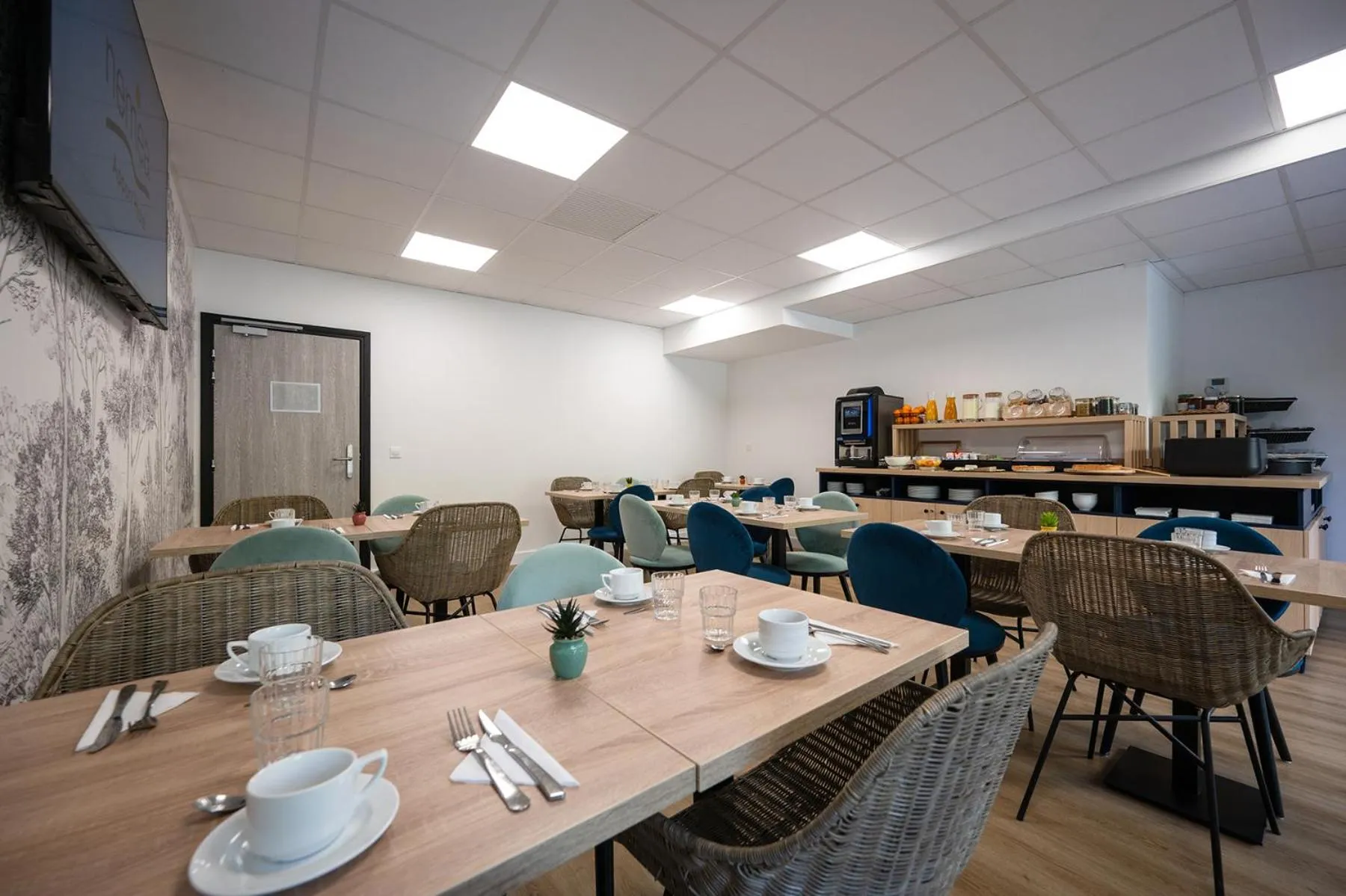 Breakfast in Nemea Appart Hotel Les Hauts de Milady Biarritz