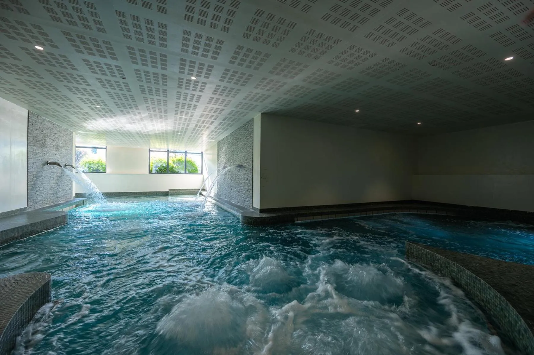 Swimming pool in Nemea Appart Hotel Les Hauts de Milady Biarritz