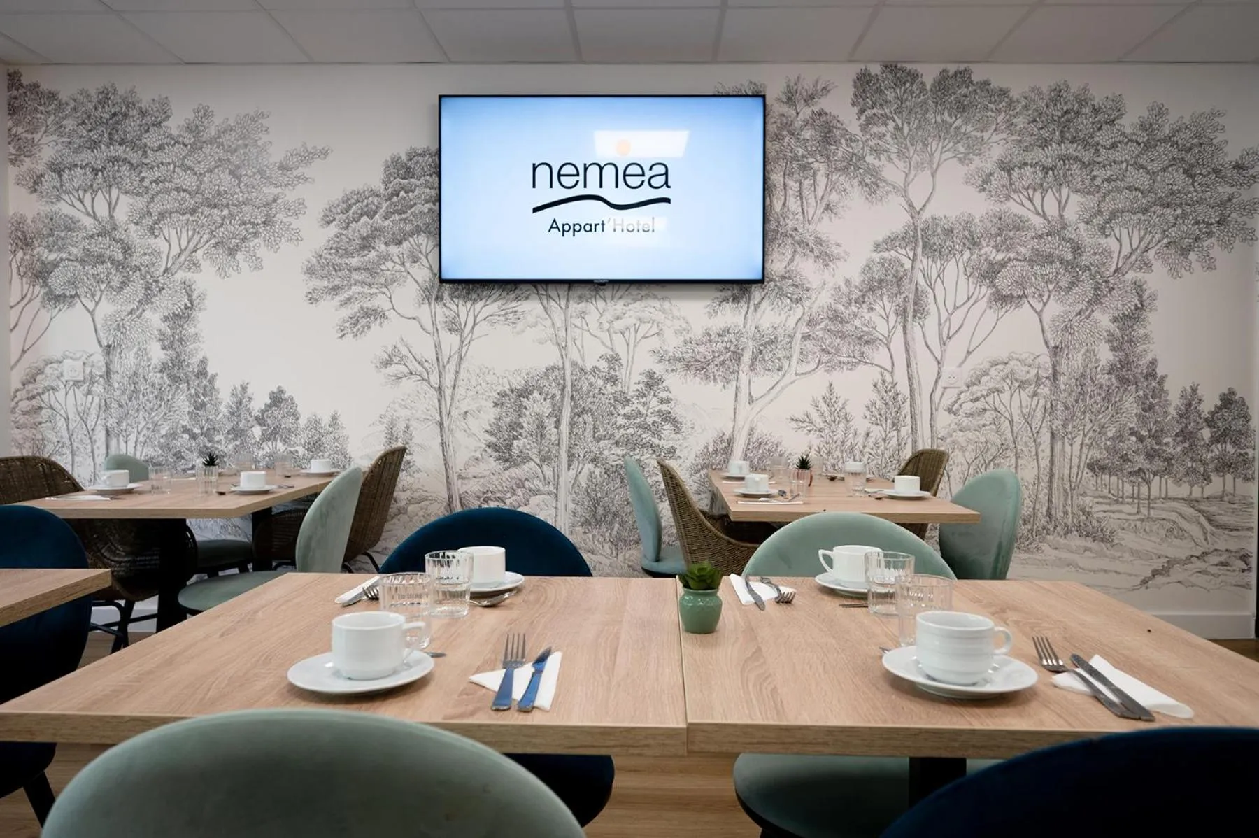 Breakfast in Nemea Appart Hotel Les Hauts de Milady Biarritz