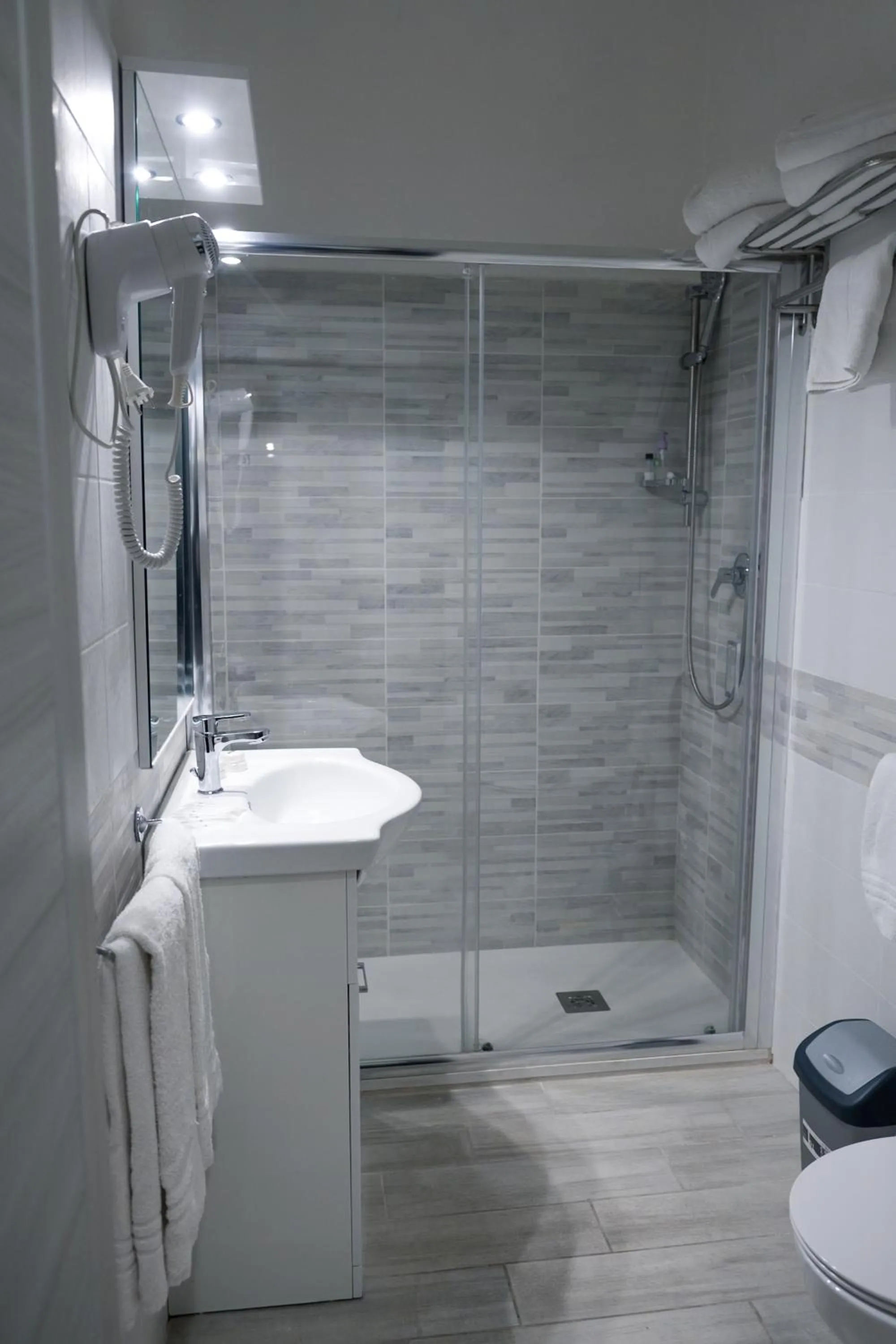 Shower in Hotel d'Este