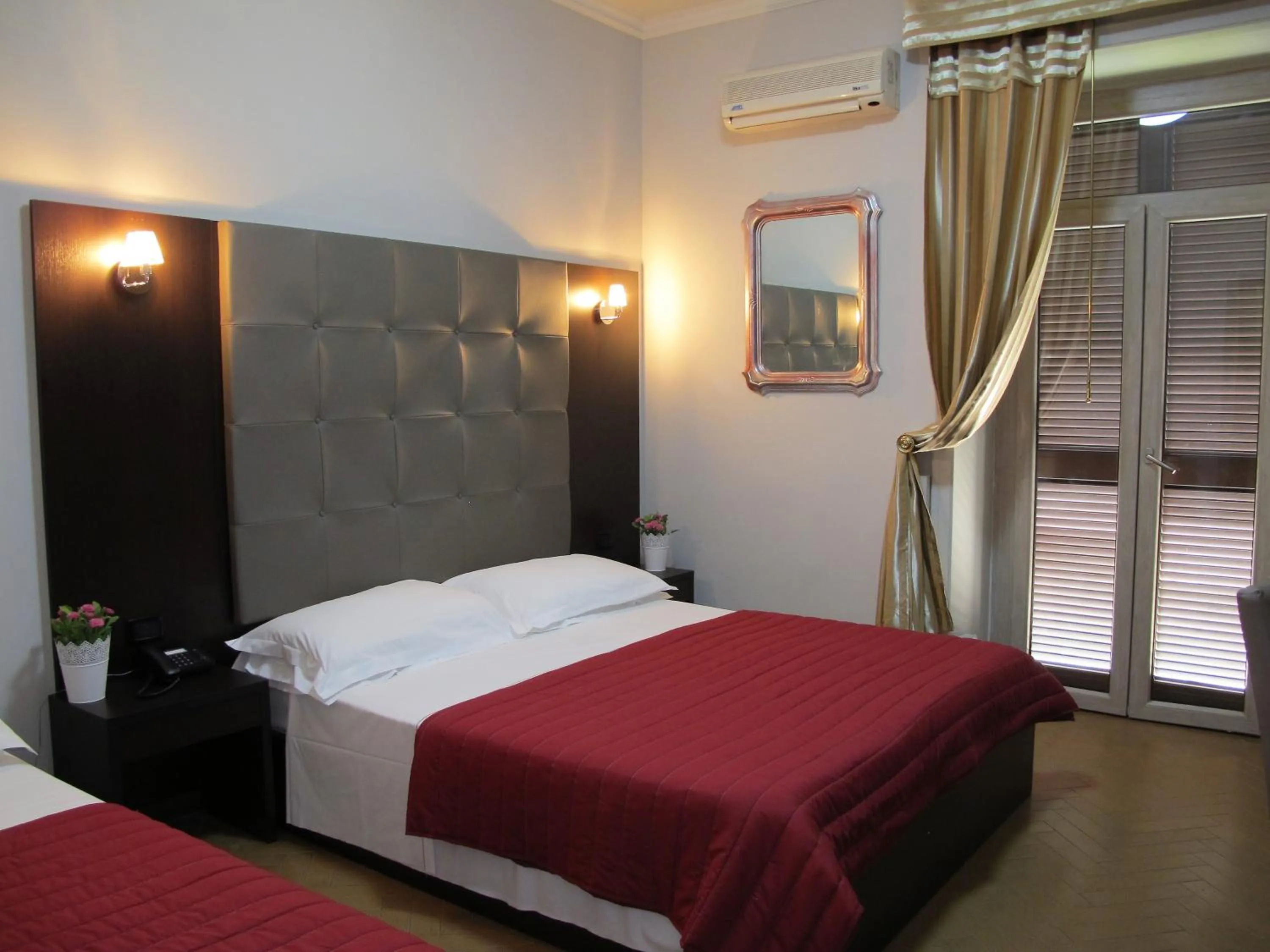 Photo of the whole room, Bed in Hotel d'Este