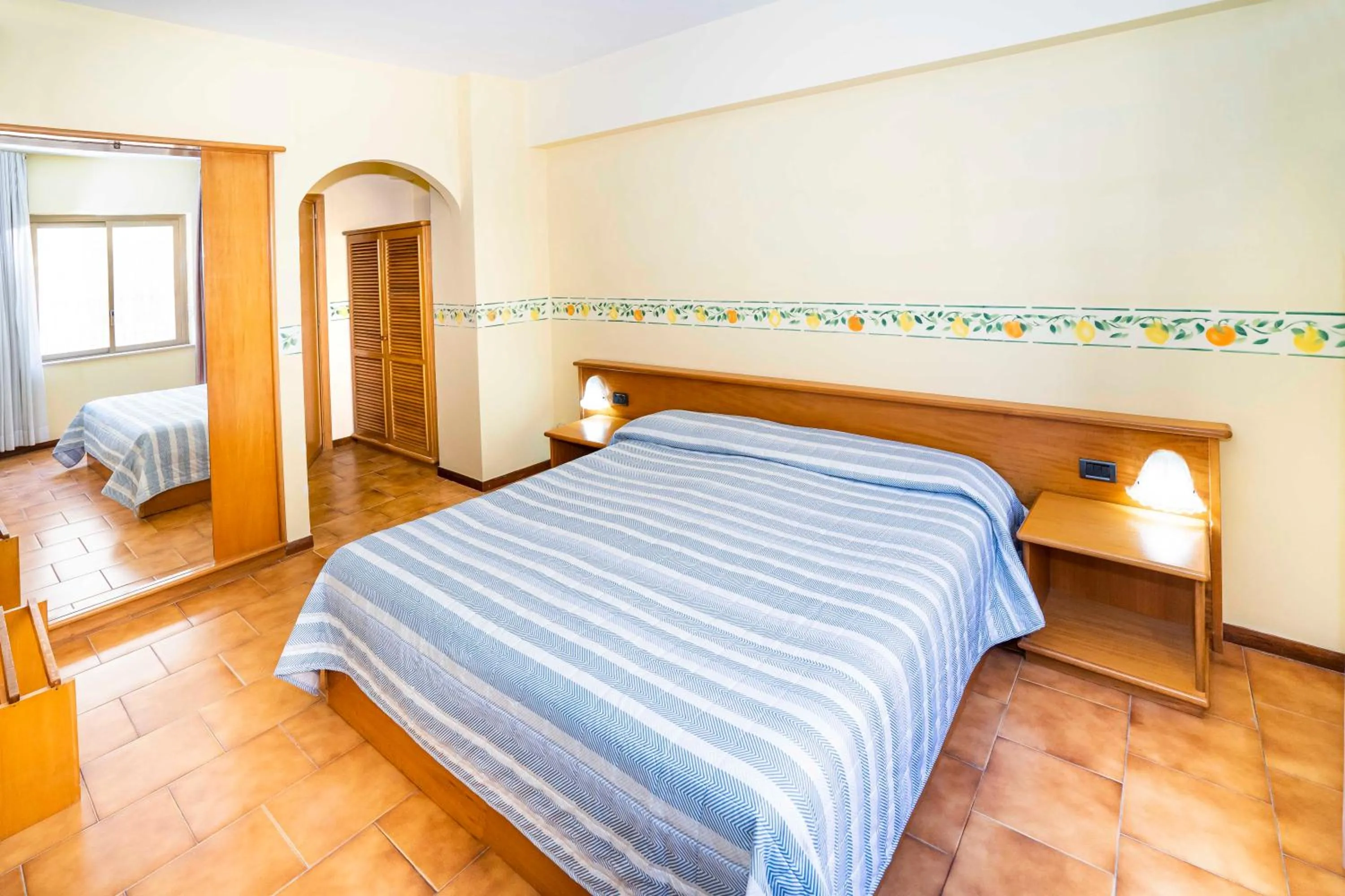 Bedroom in Hotel San Pietro