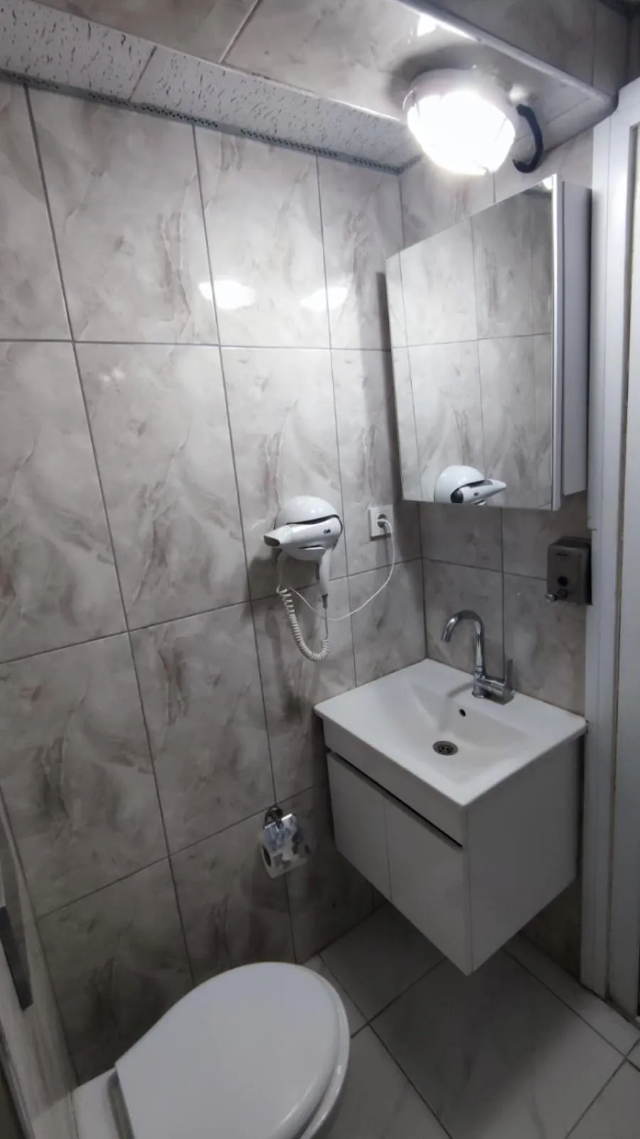 Shower in Bona Sera Hotel