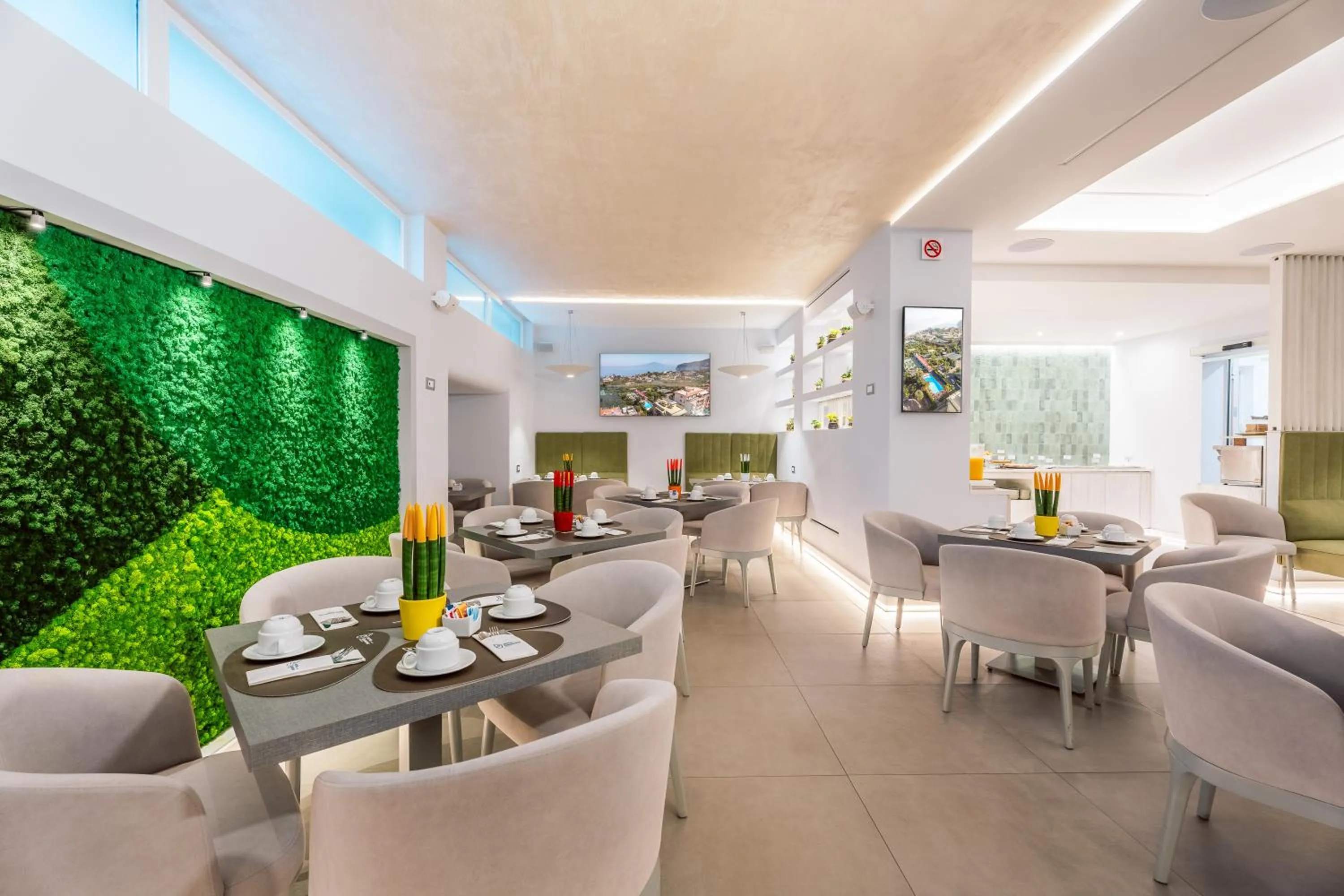 Restaurant/places to eat in Hotel Gardenia Sorrento, Ascend Hotel Collection