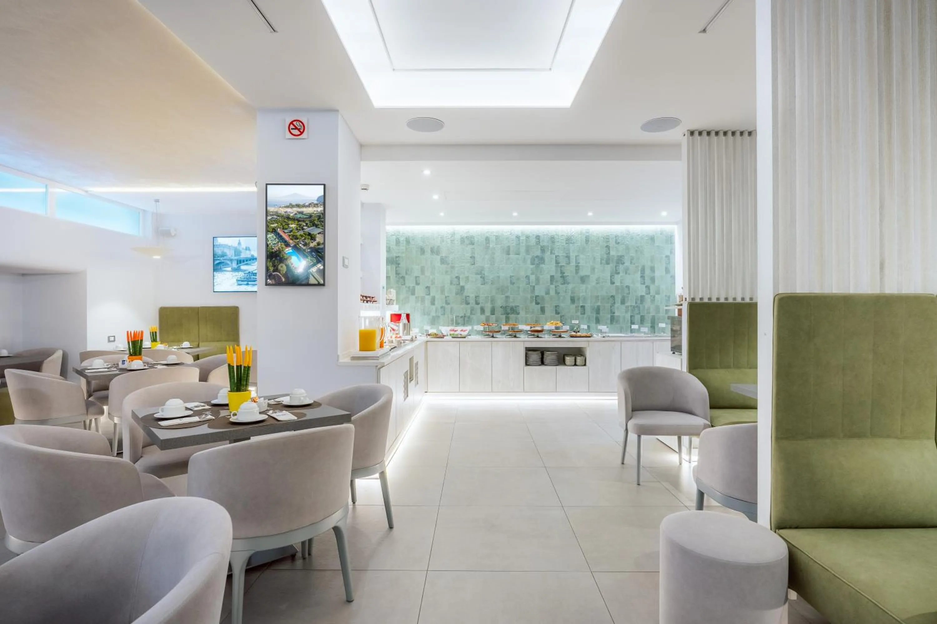 Restaurant/places to eat in Hotel Gardenia Sorrento, Ascend Hotel Collection
