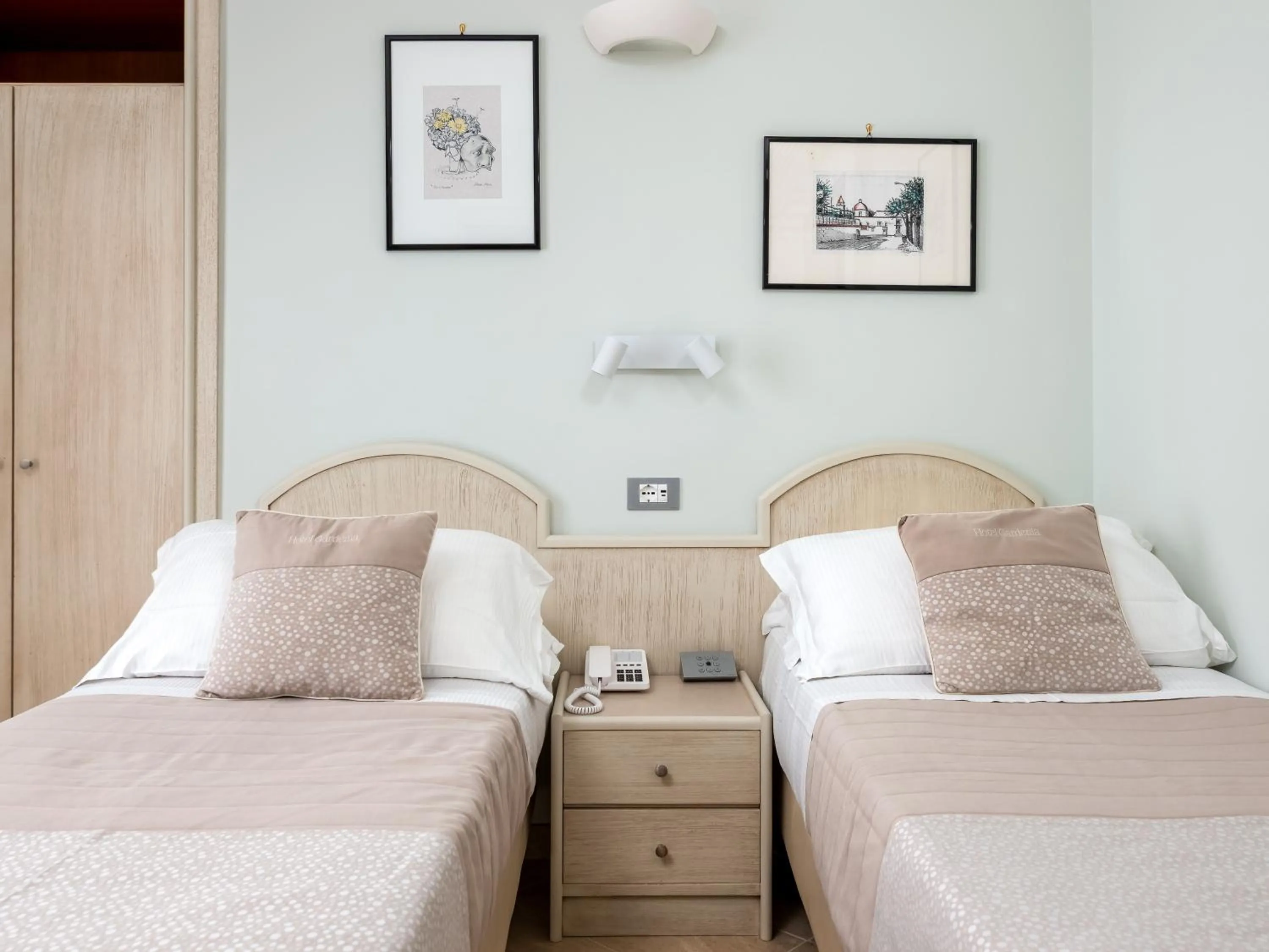 Bedroom, Bed in Hotel Gardenia Sorrento, Ascend Hotel Collection