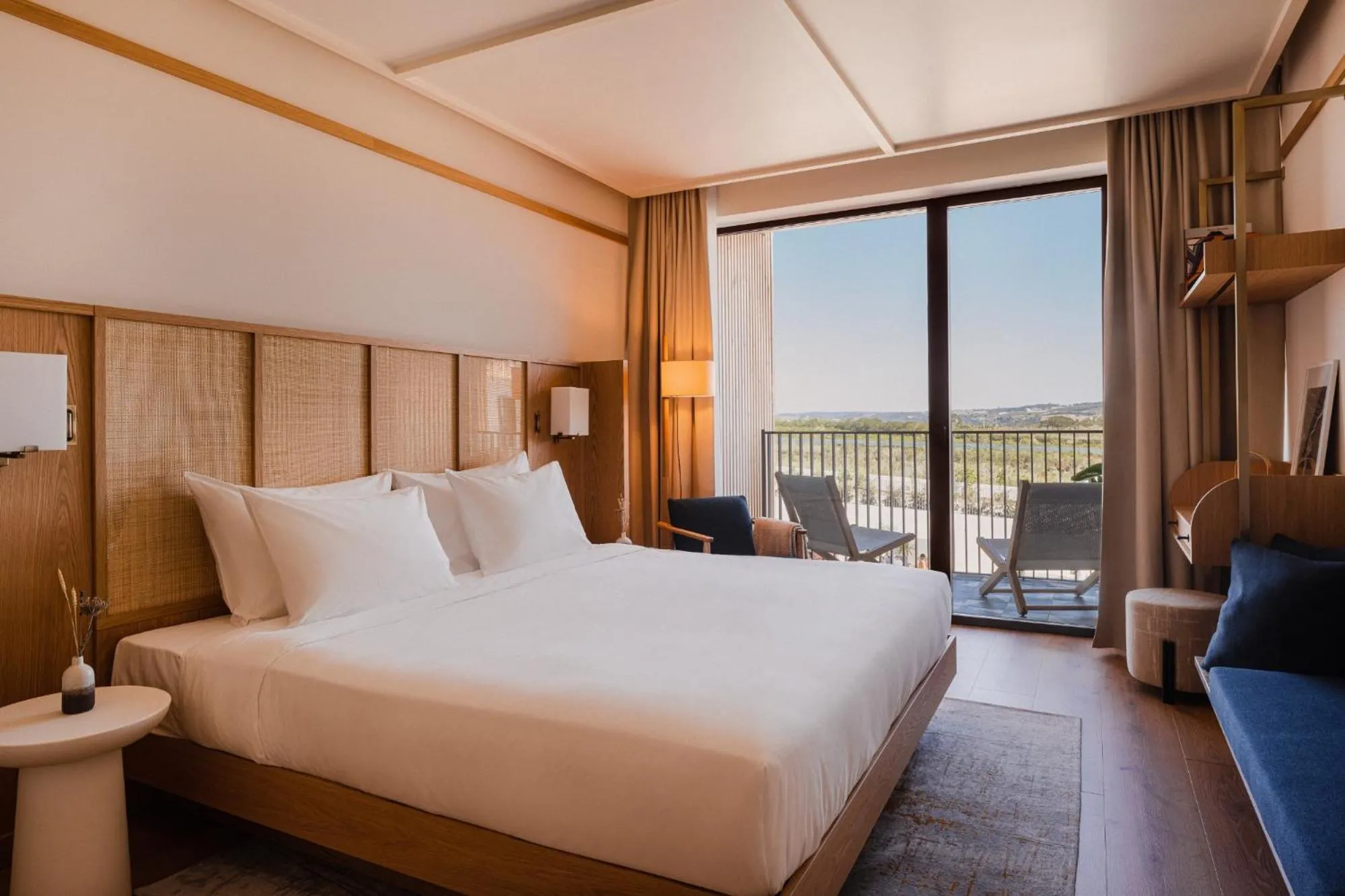 Bed in Aethos Ericeira