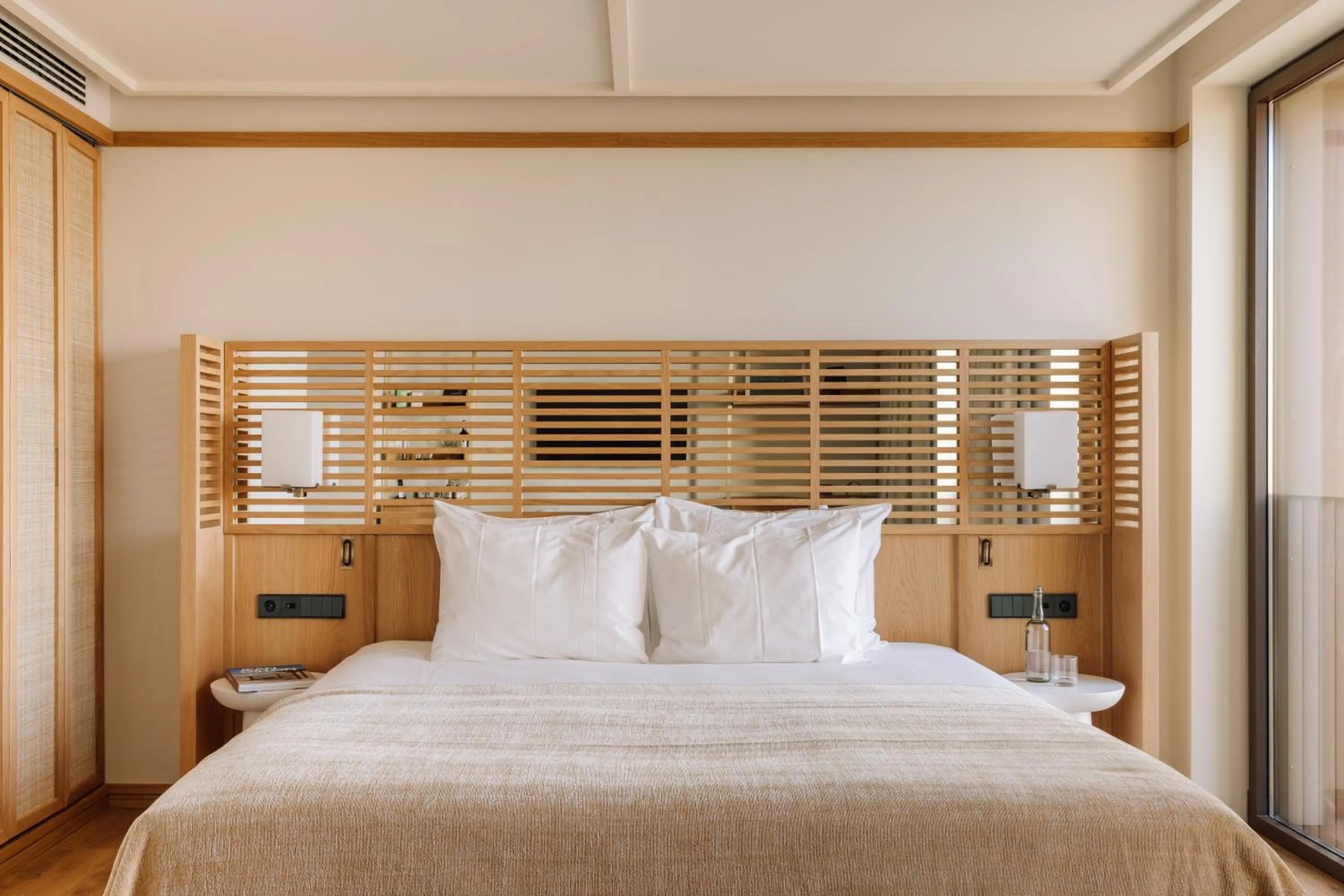 Bed in Aethos Ericeira