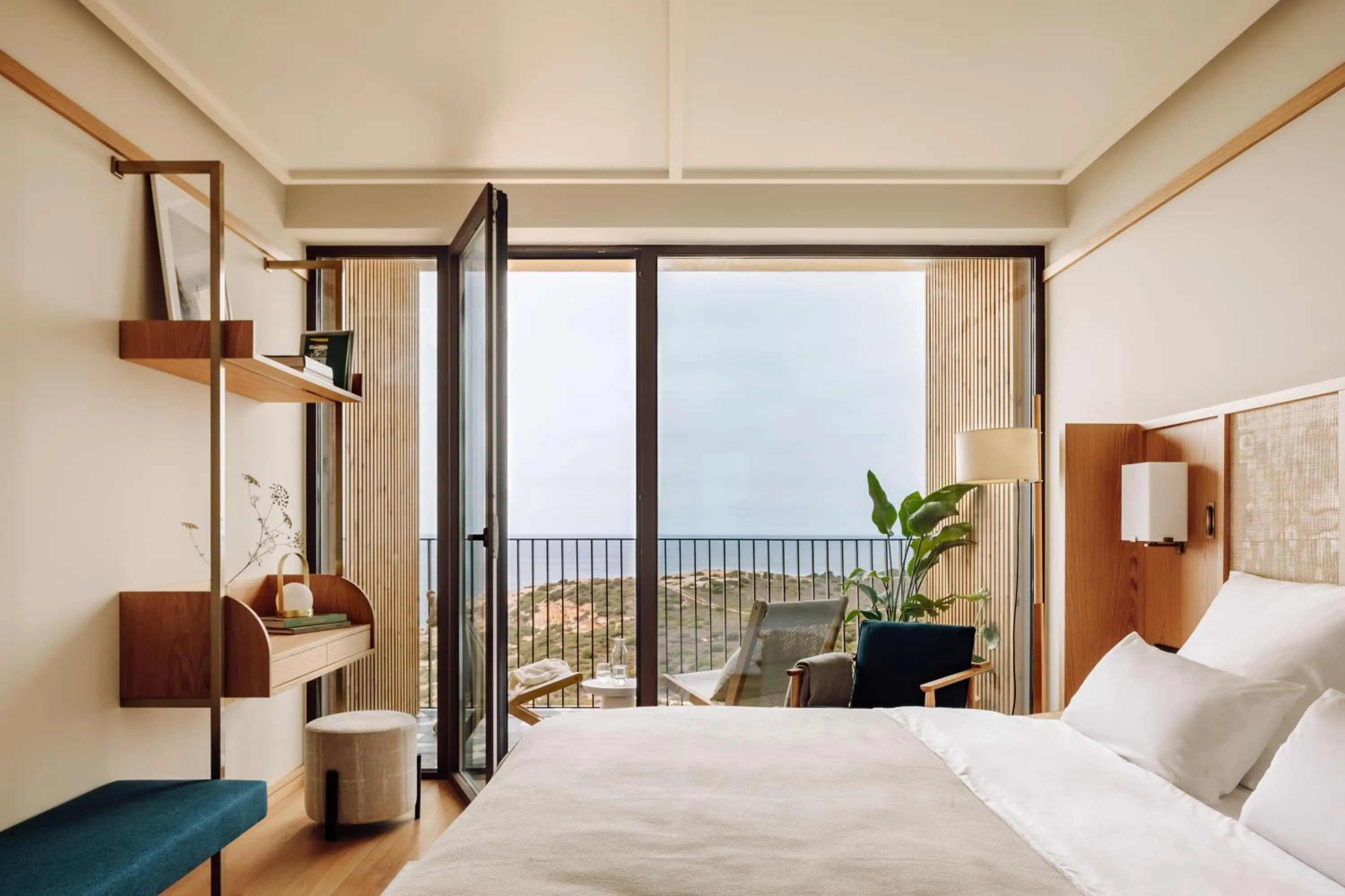 Bed in Aethos Ericeira