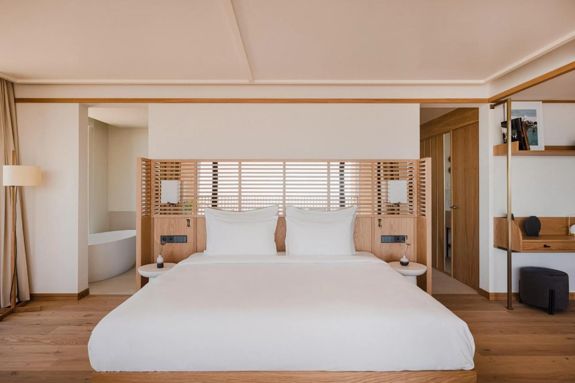 Bed in Aethos Ericeira